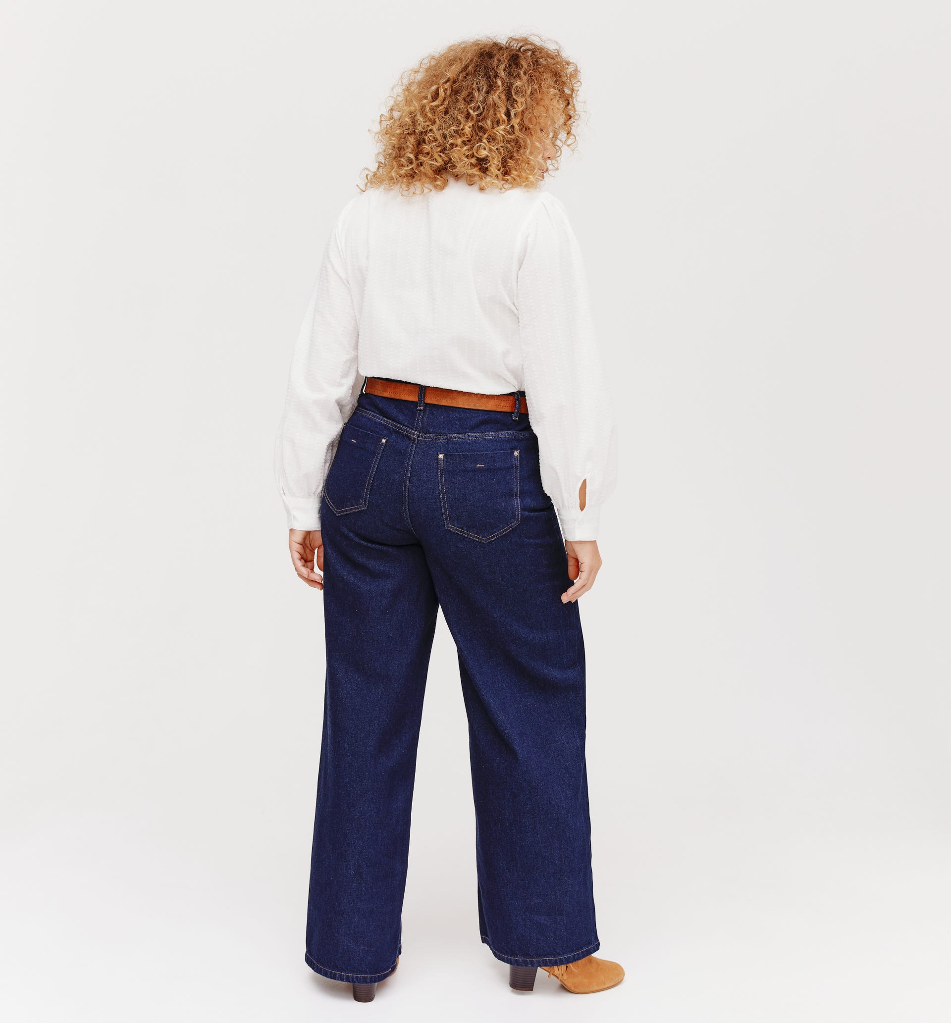 Retro embroidered shirt