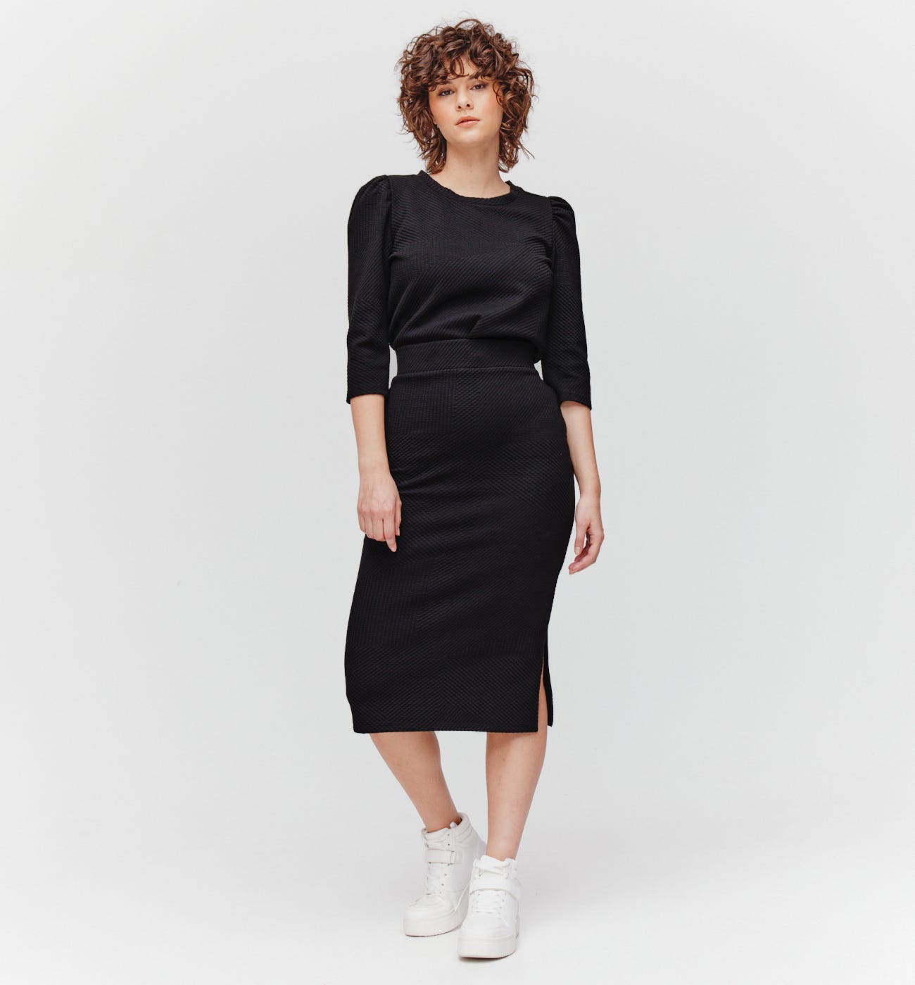 Textured pencil skirt