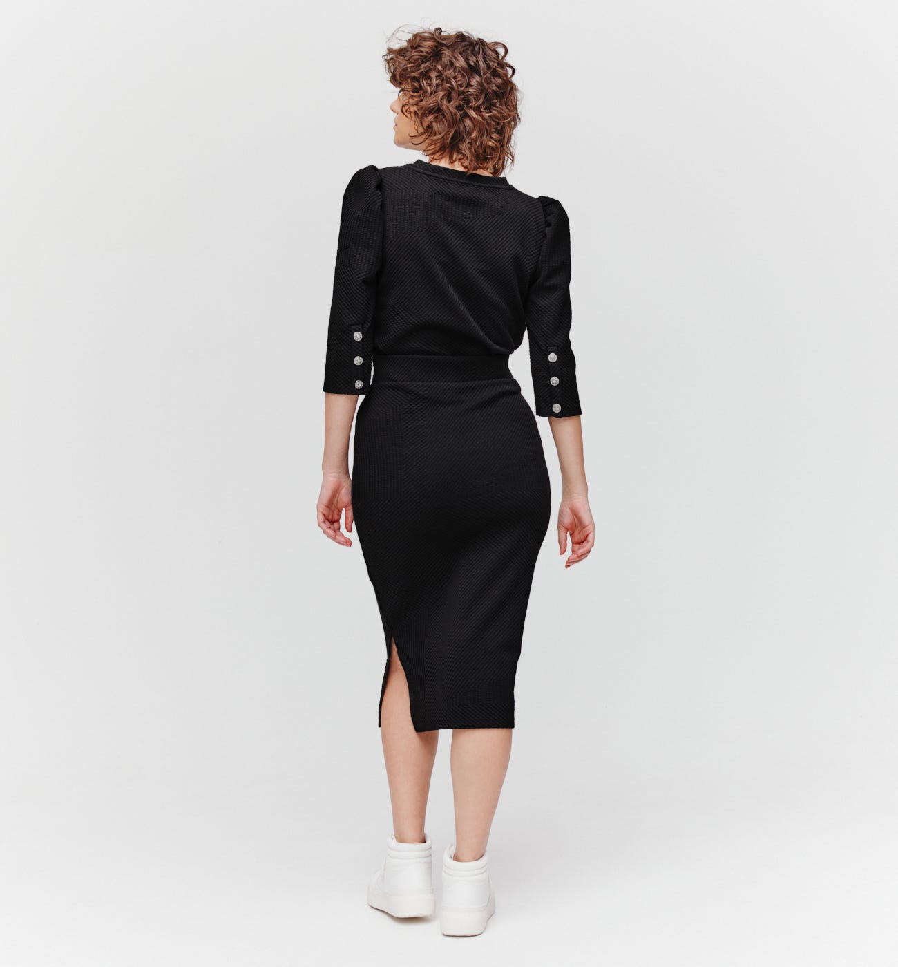Textured pencil skirt