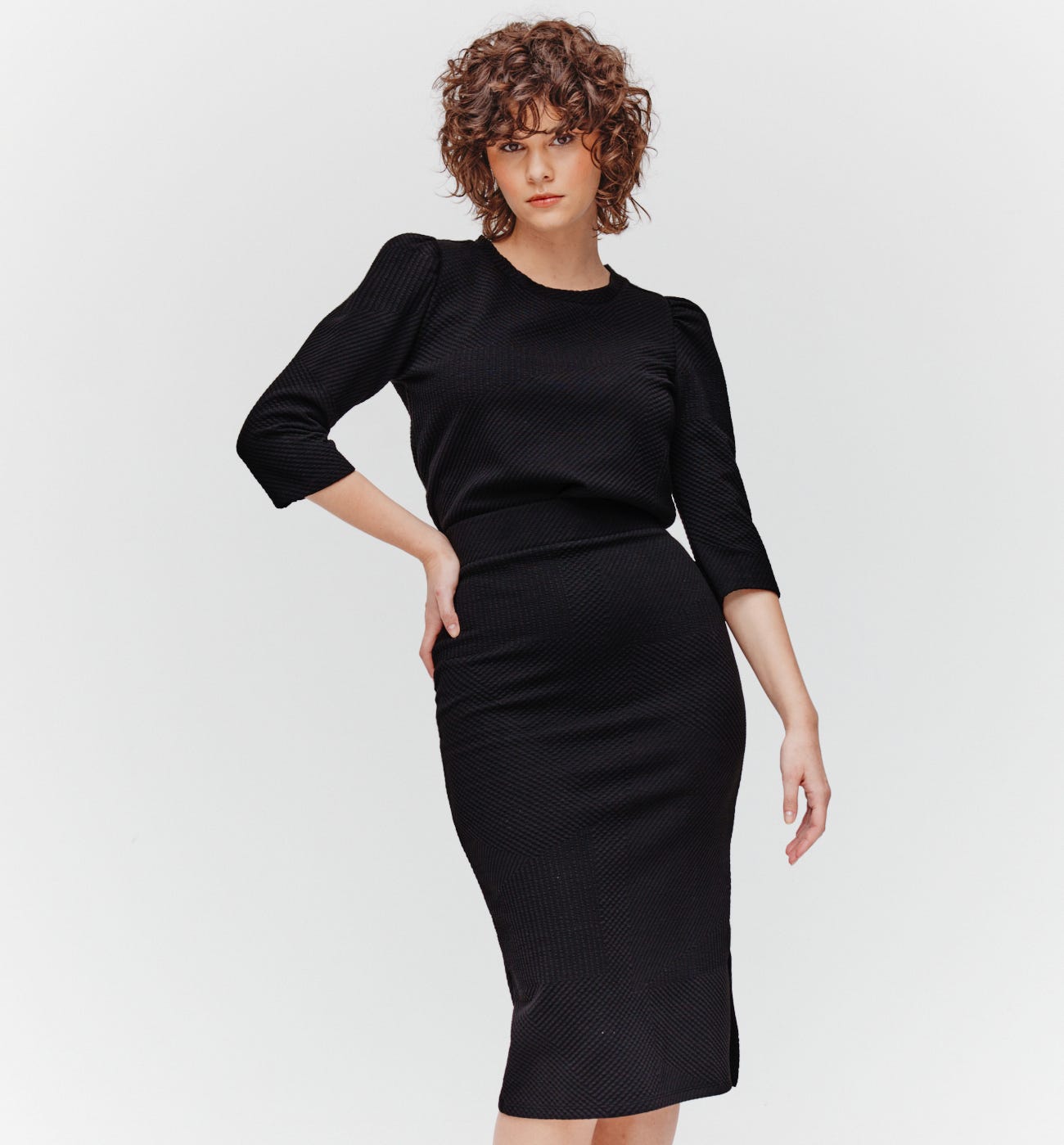 Textured pencil skirt