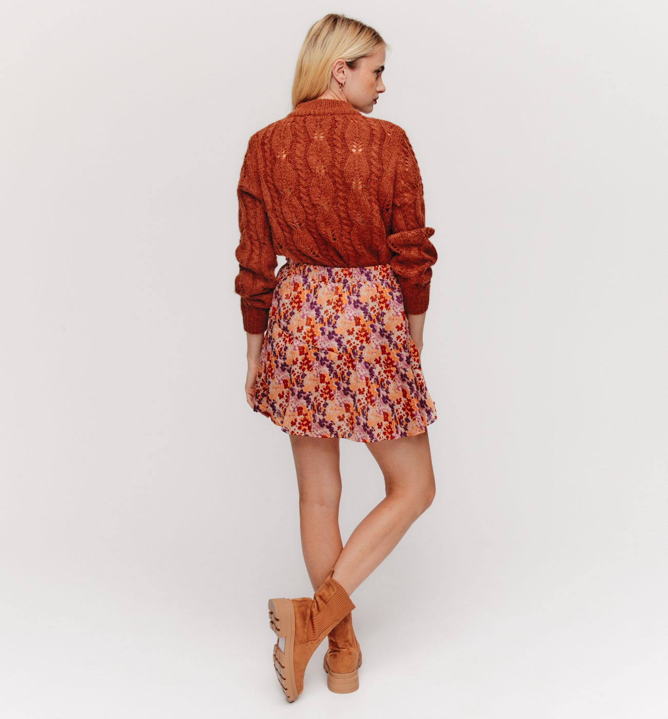 Patterned mini skirt