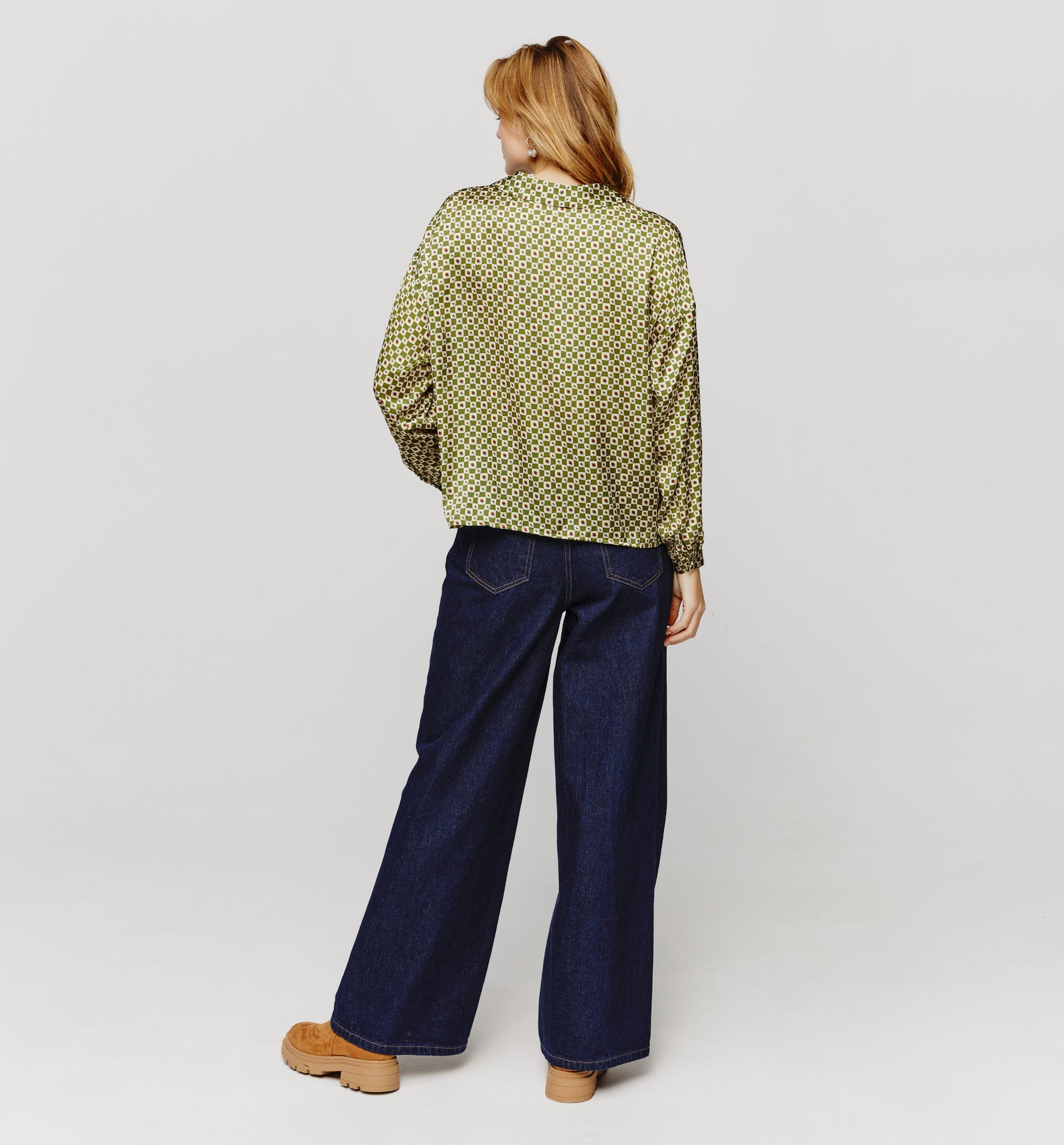 Silky patterned shirt