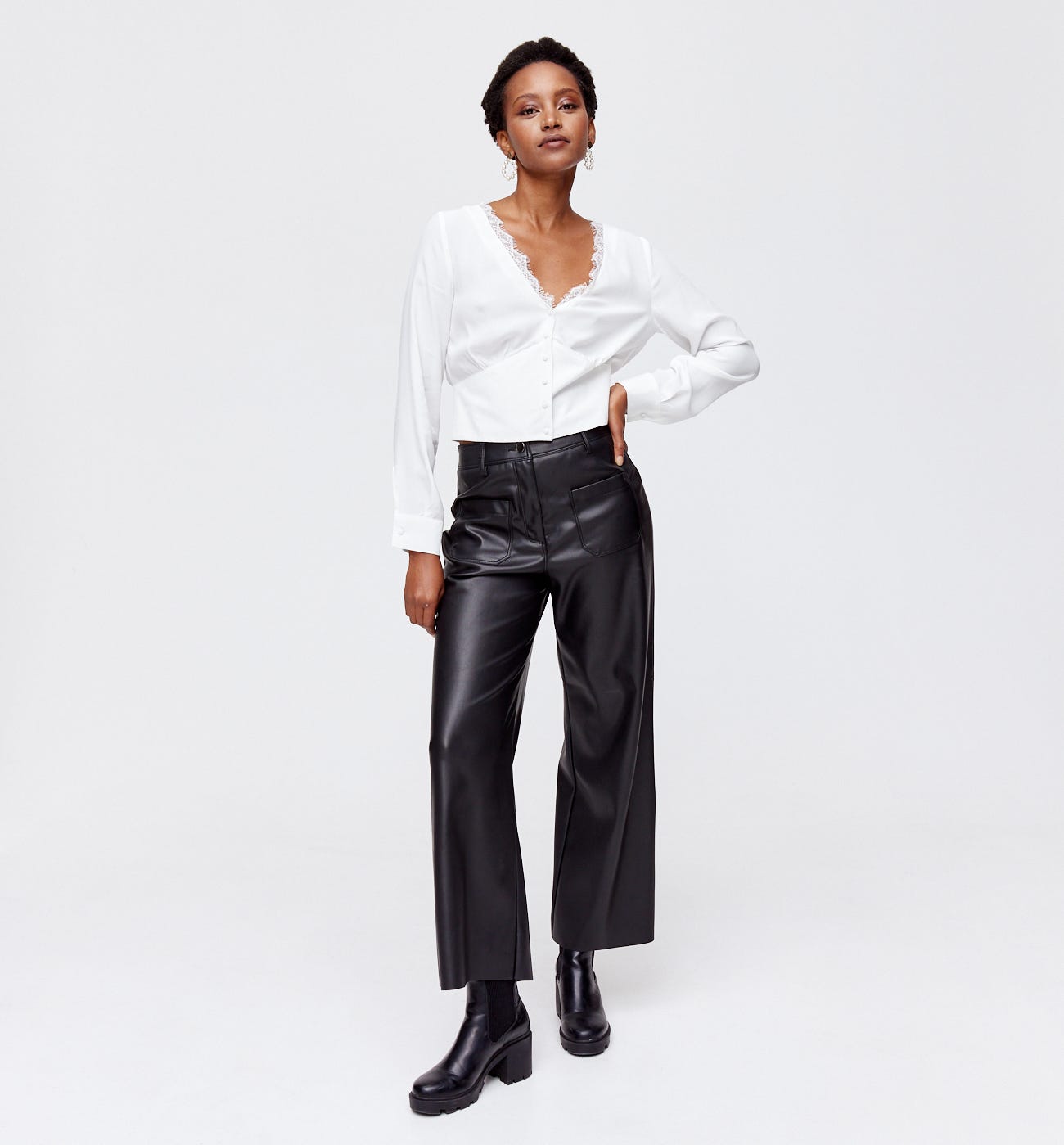 Bluse mit Spitzendetails