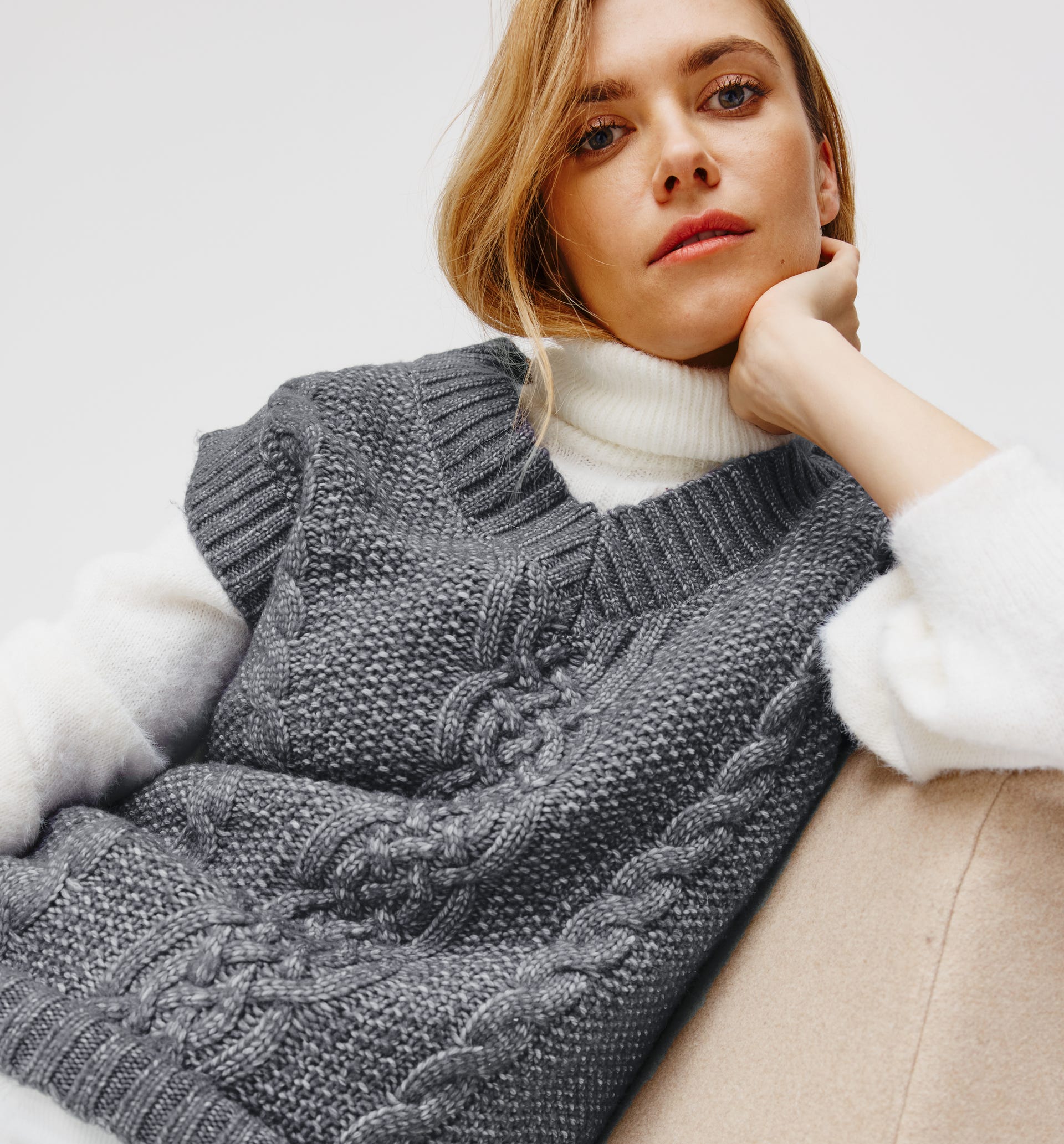 Pull sans manches torsadé
