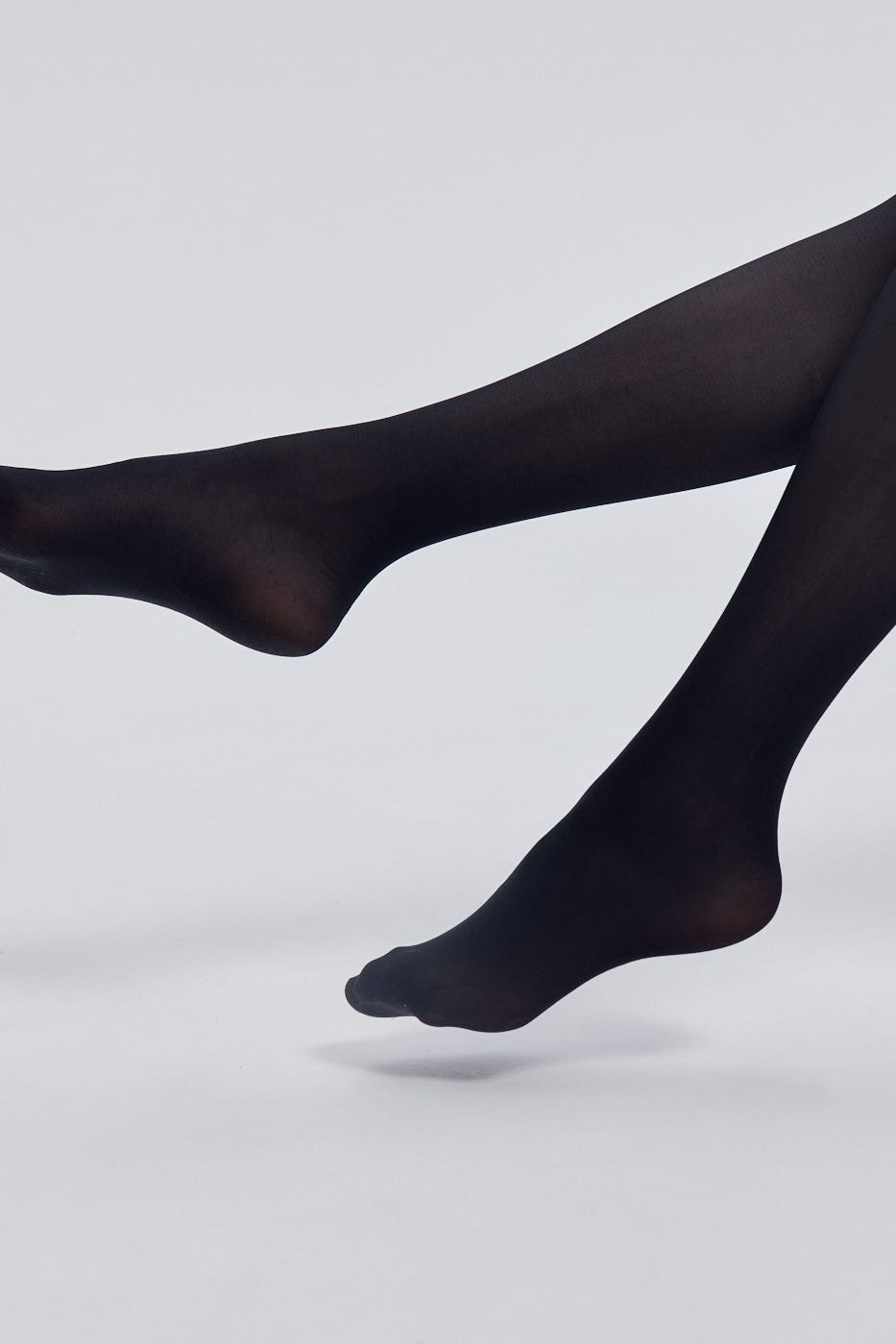 Semi-opaque tights