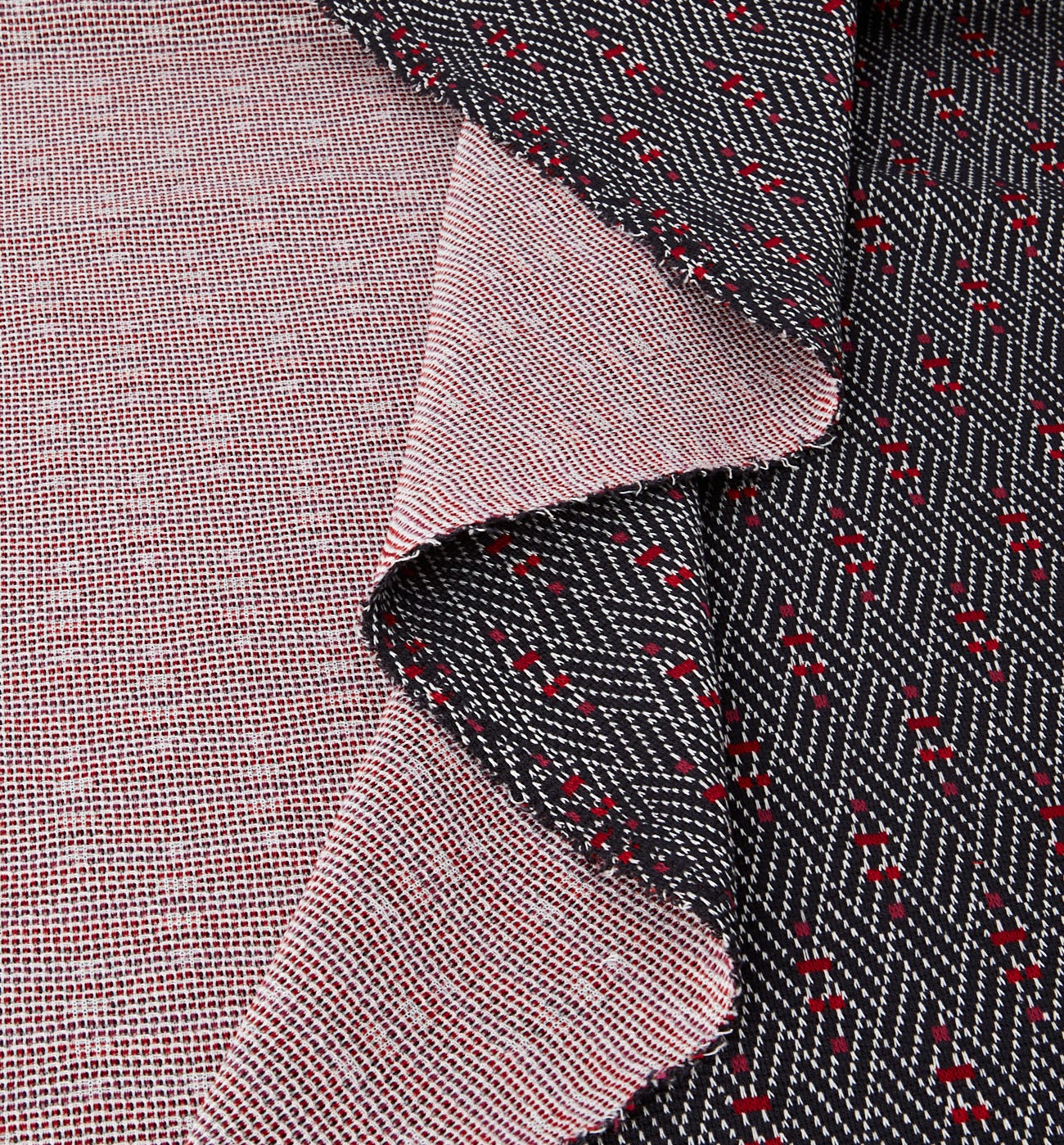 Jacquard fabric cut
