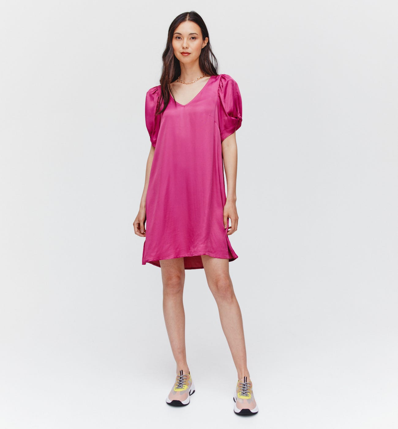 Robe satinée à manches ballon
