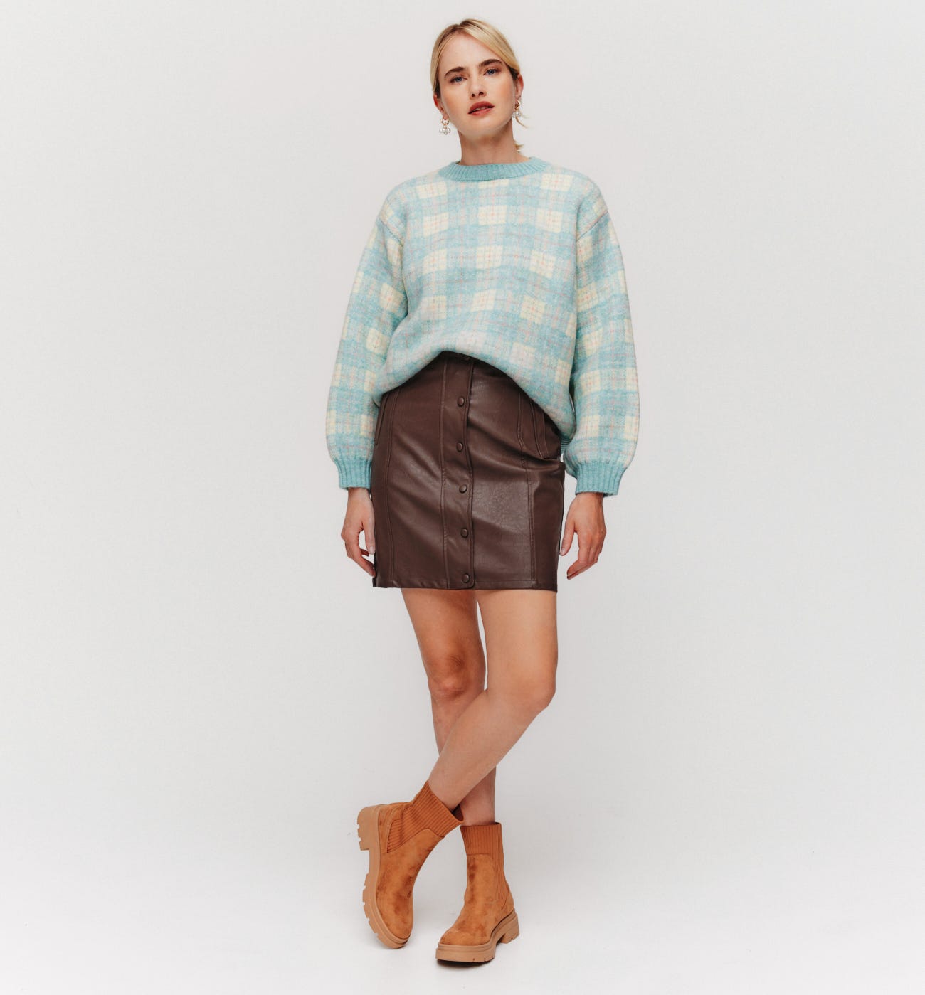 Faux leather mini skirt