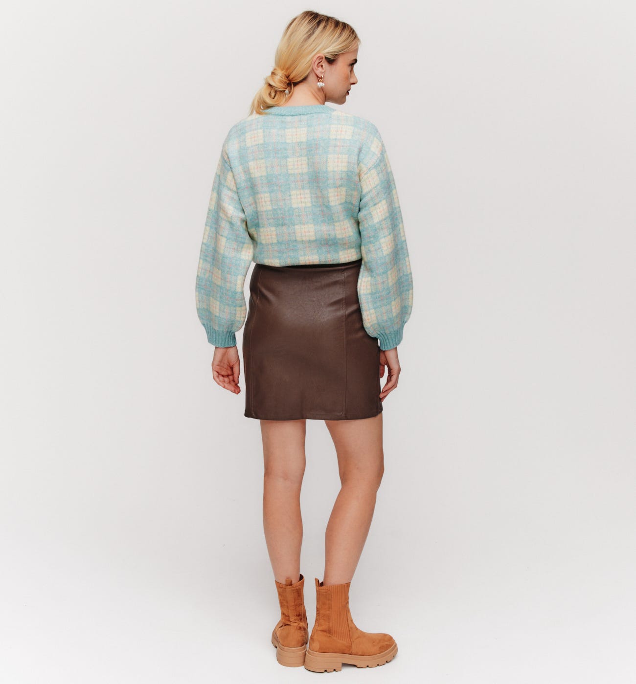 Faux leather mini skirt