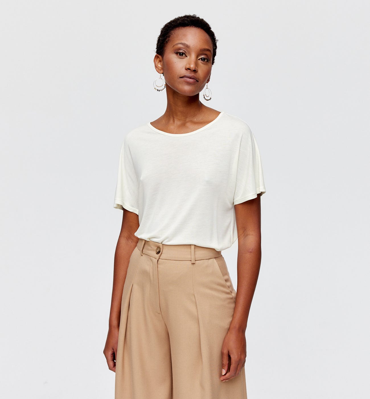 Unifarbenes T-Shirt