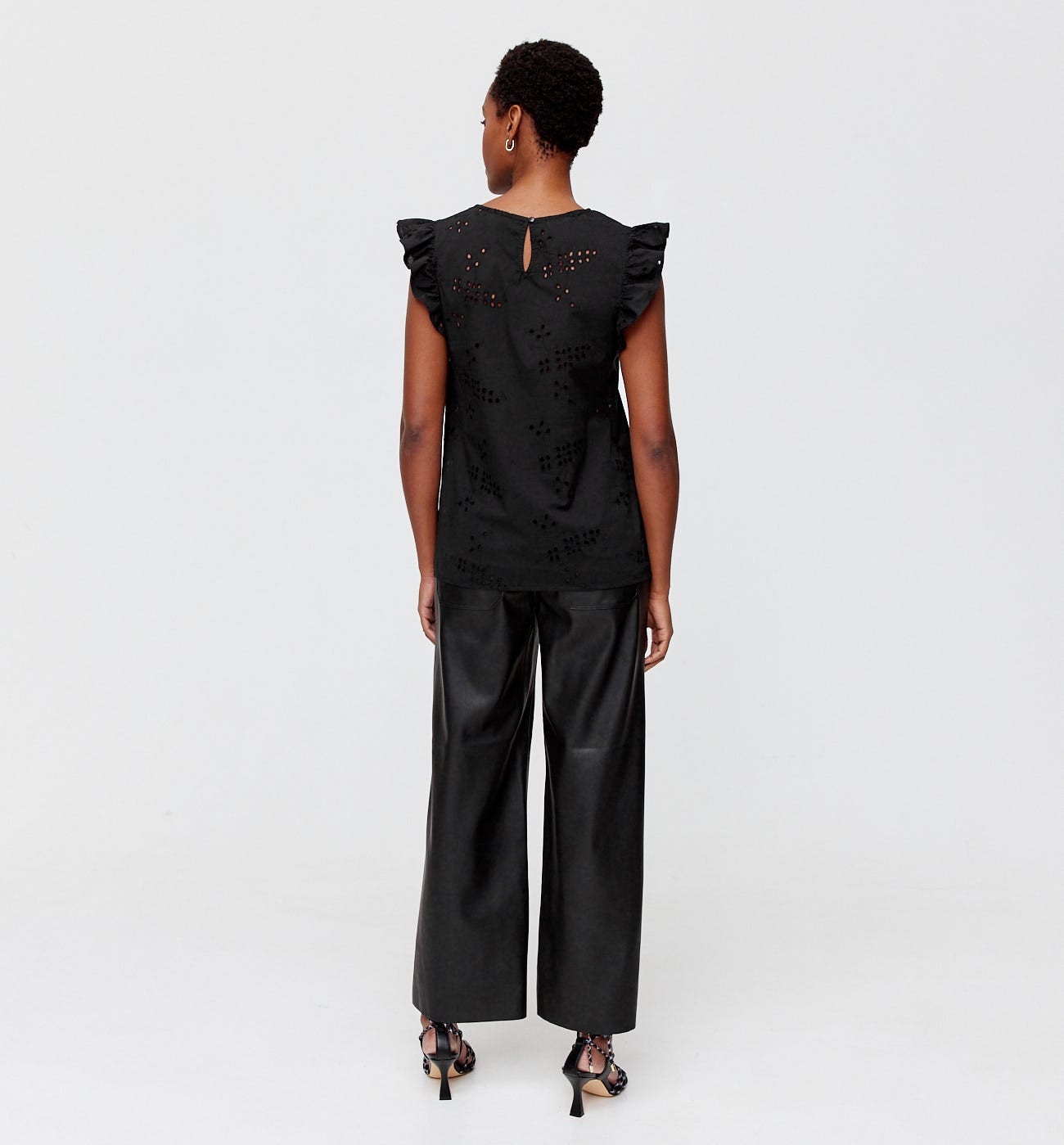 T-shirt en broderie anglaise