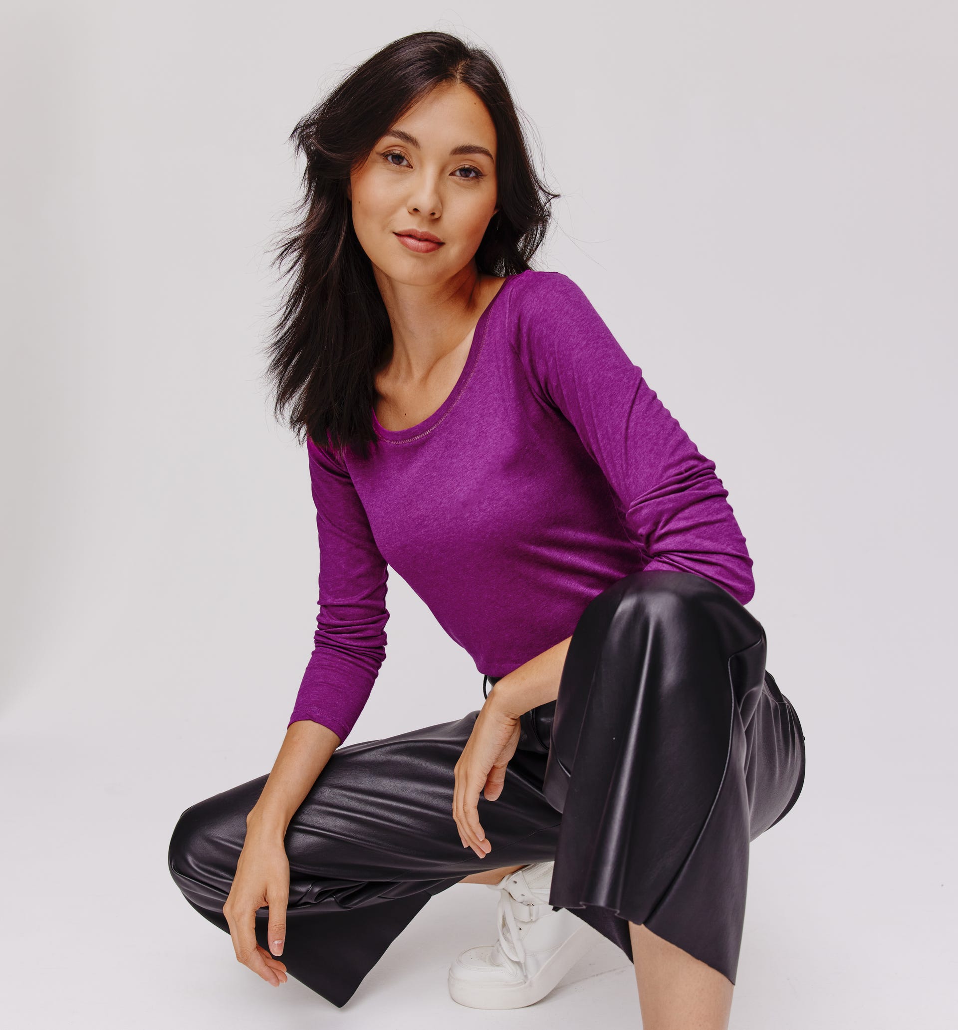 Round neckline