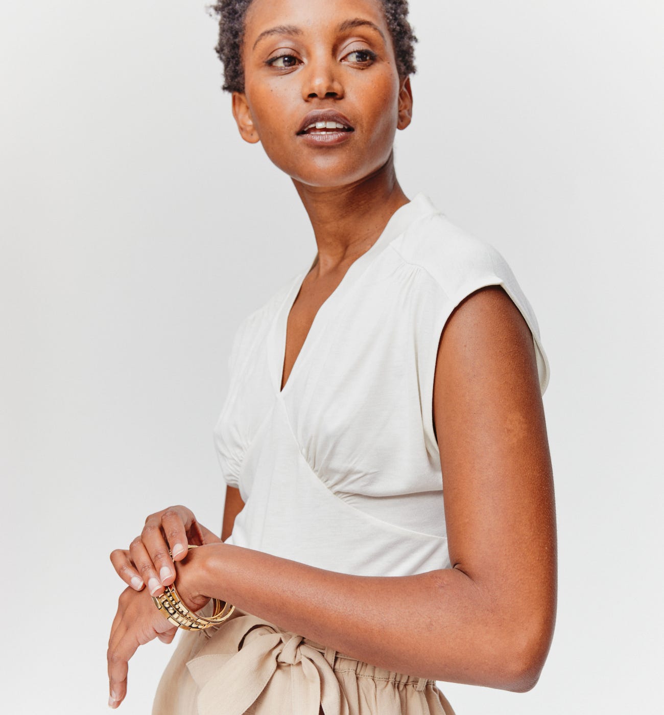 Plain v-neckline top