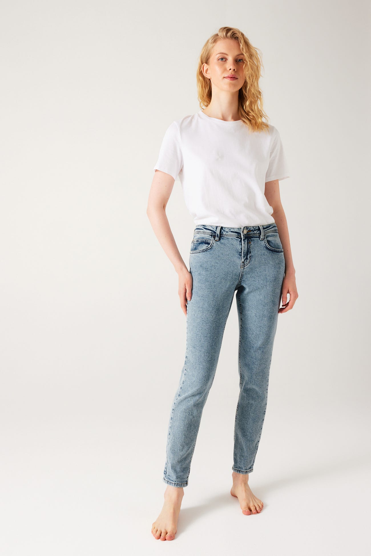 LUCIEN girlfriend jeans