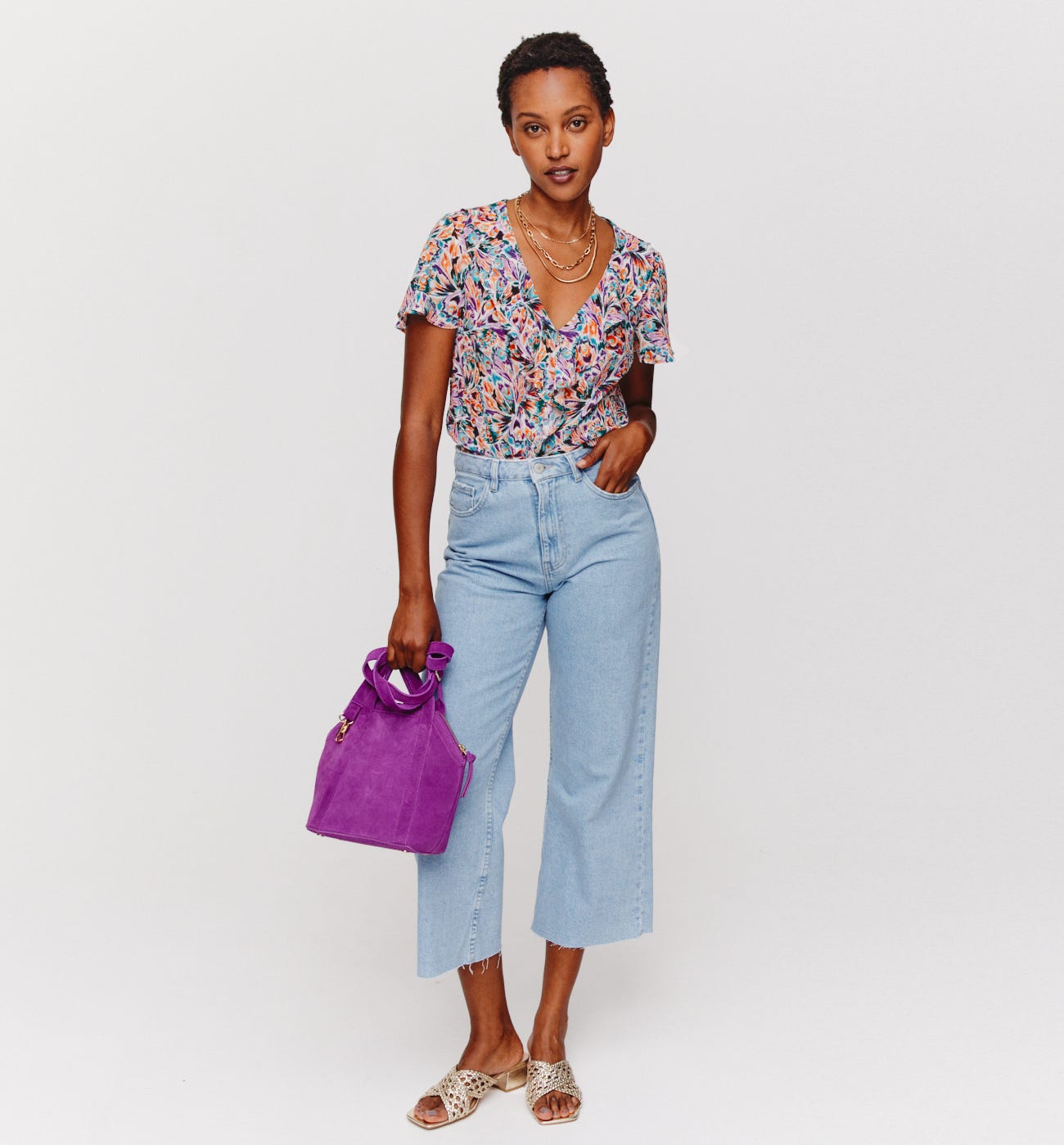 Blusa fantasia con volant