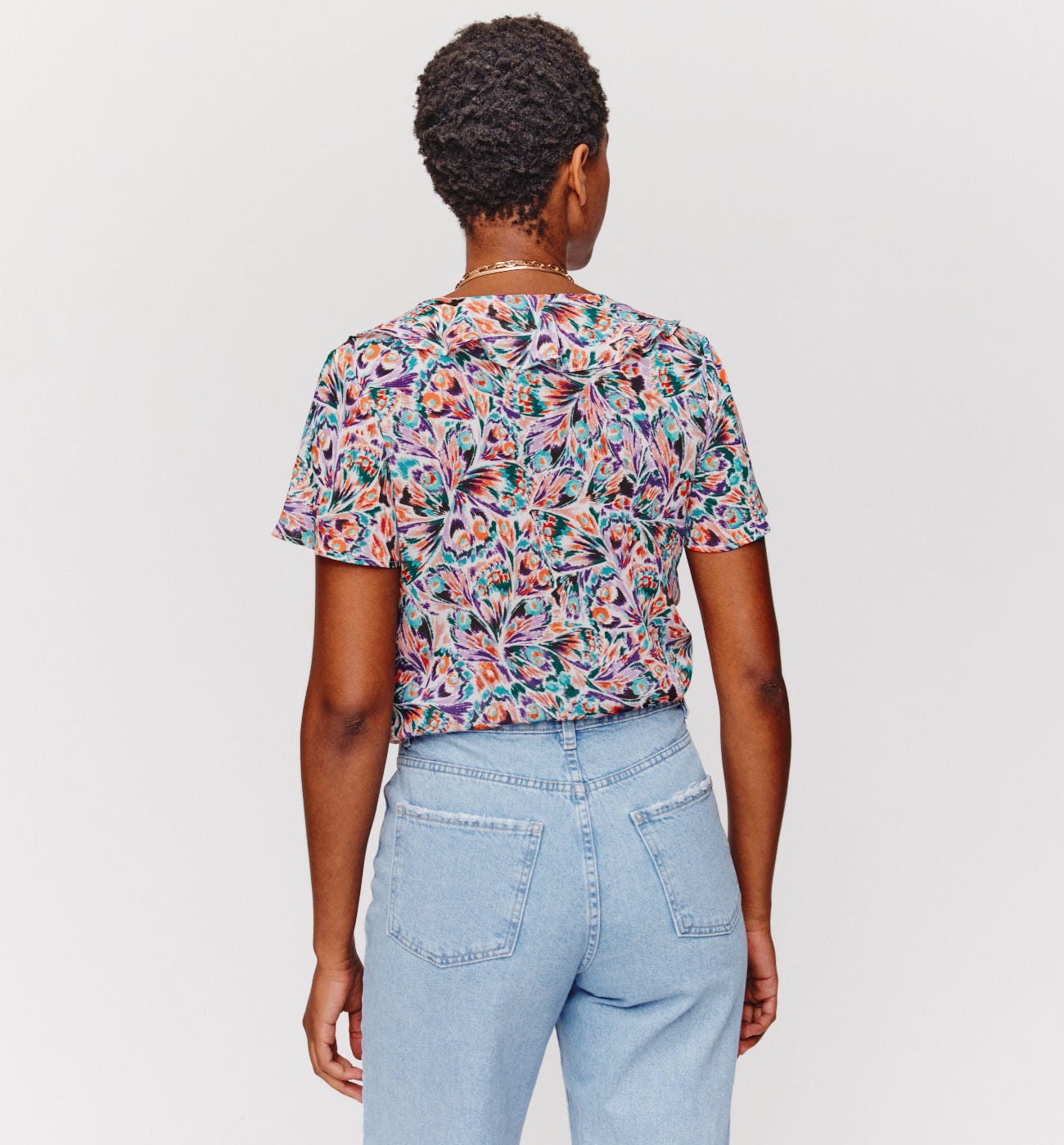 Blusa fantasia con volant