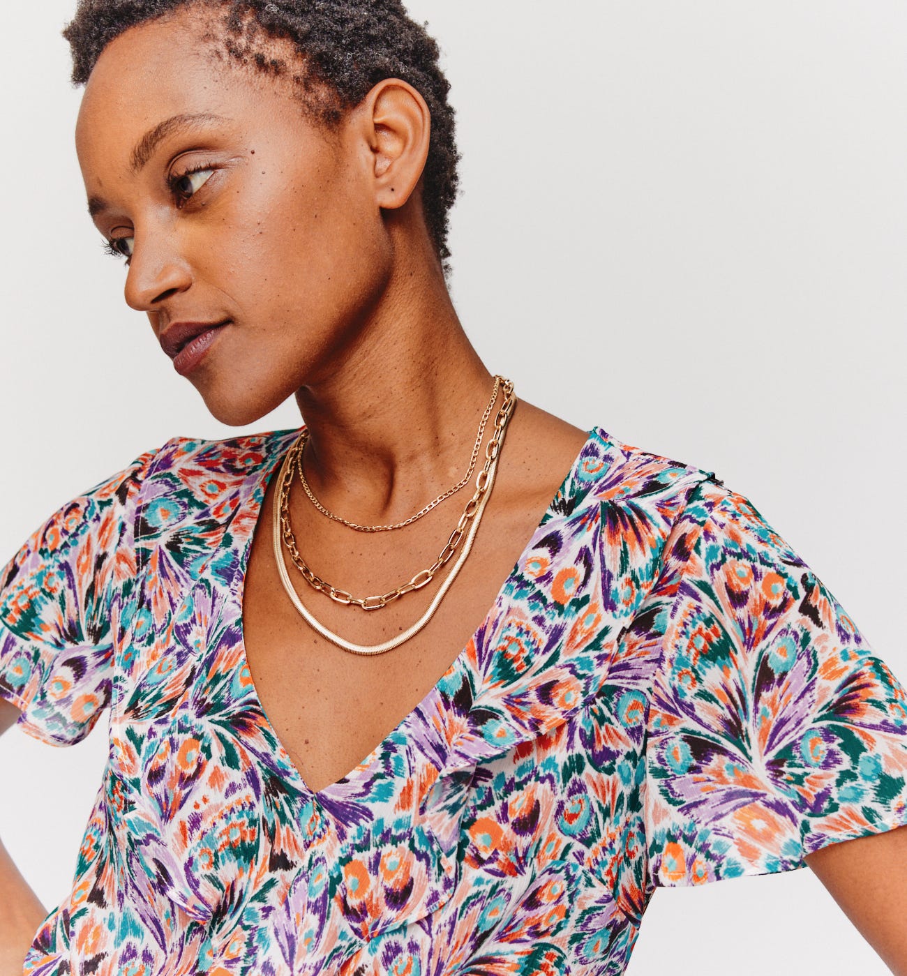 Blusa fantasia con volant
