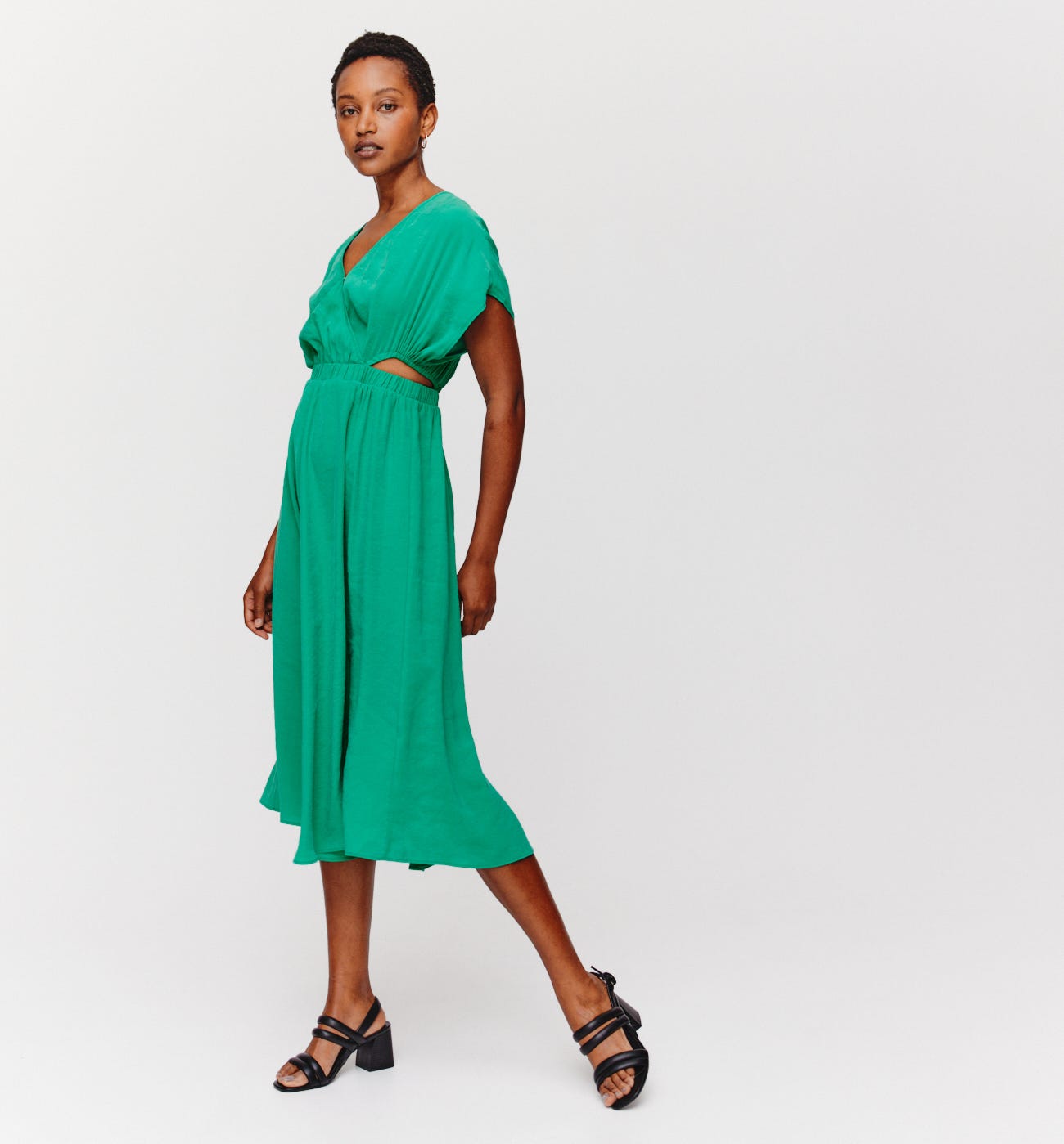 Cut-out plain dress
