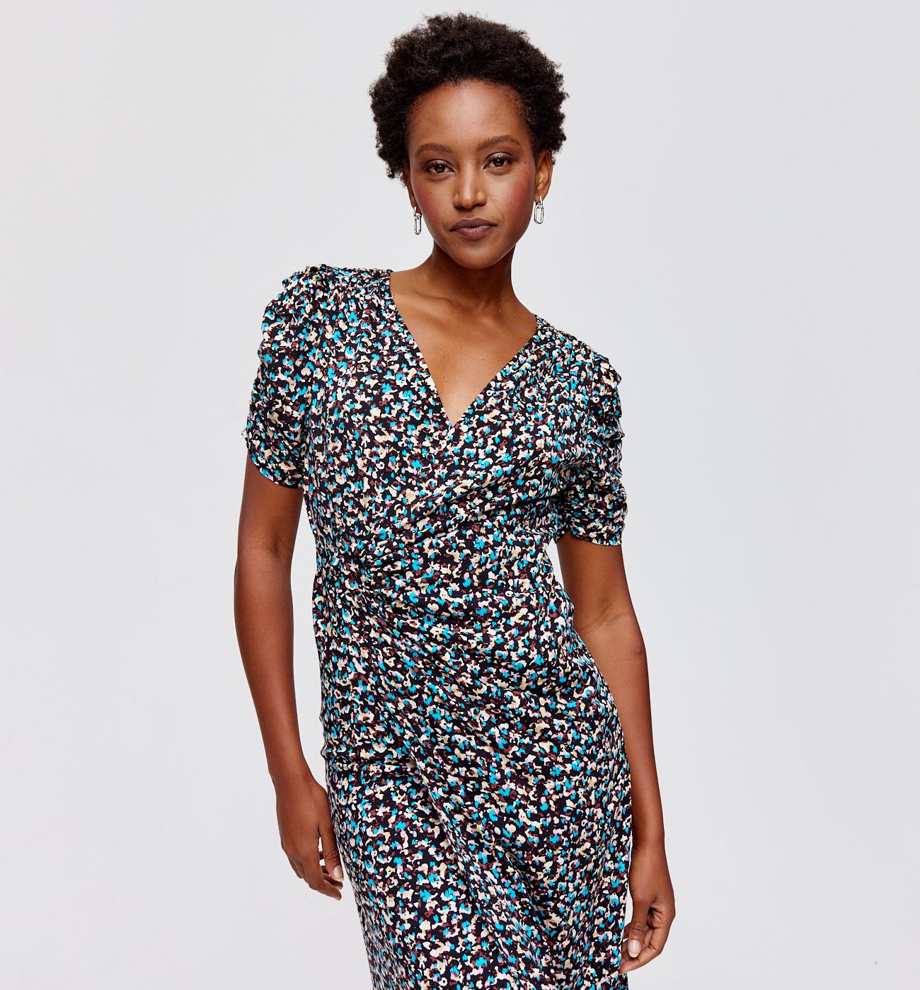 Crossover-effect dress