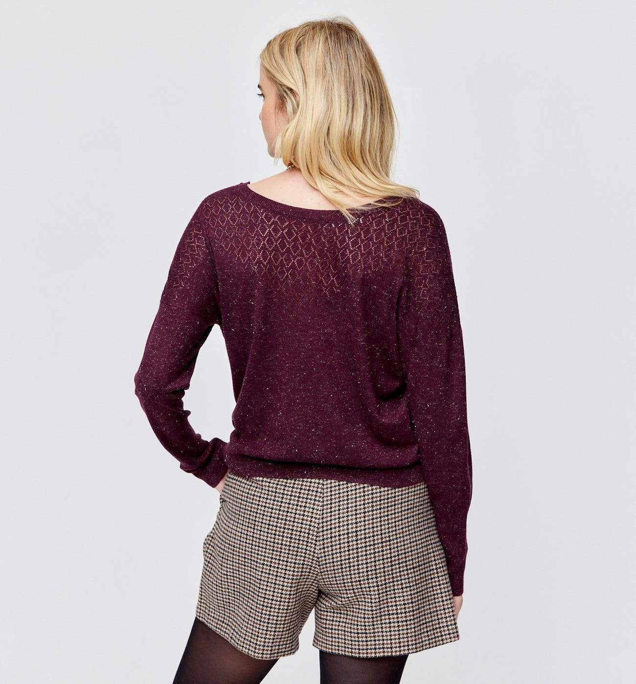 Glänzender Feinstrickpullover