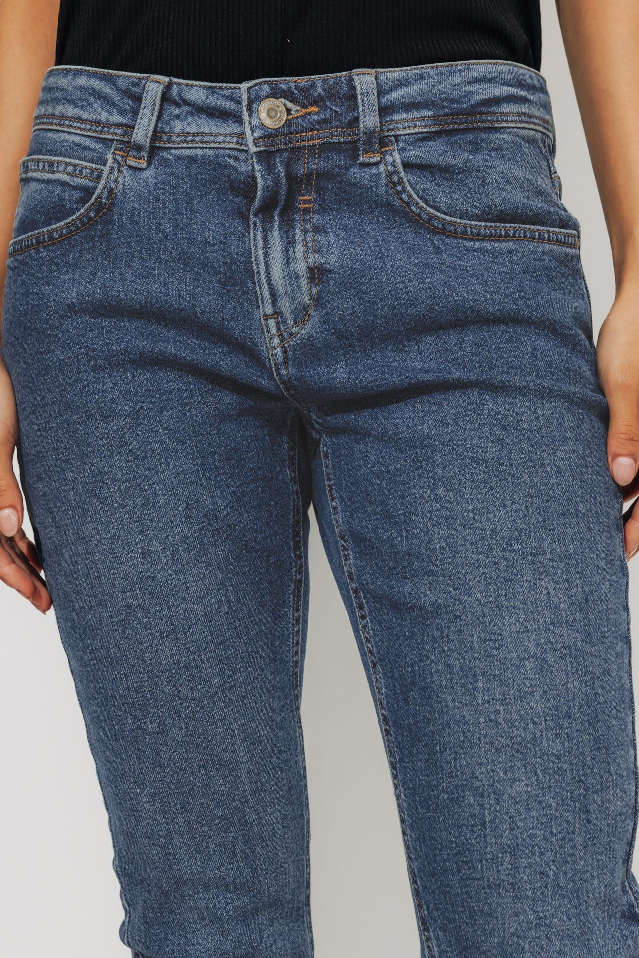 LUCIEN girlfriend jeans