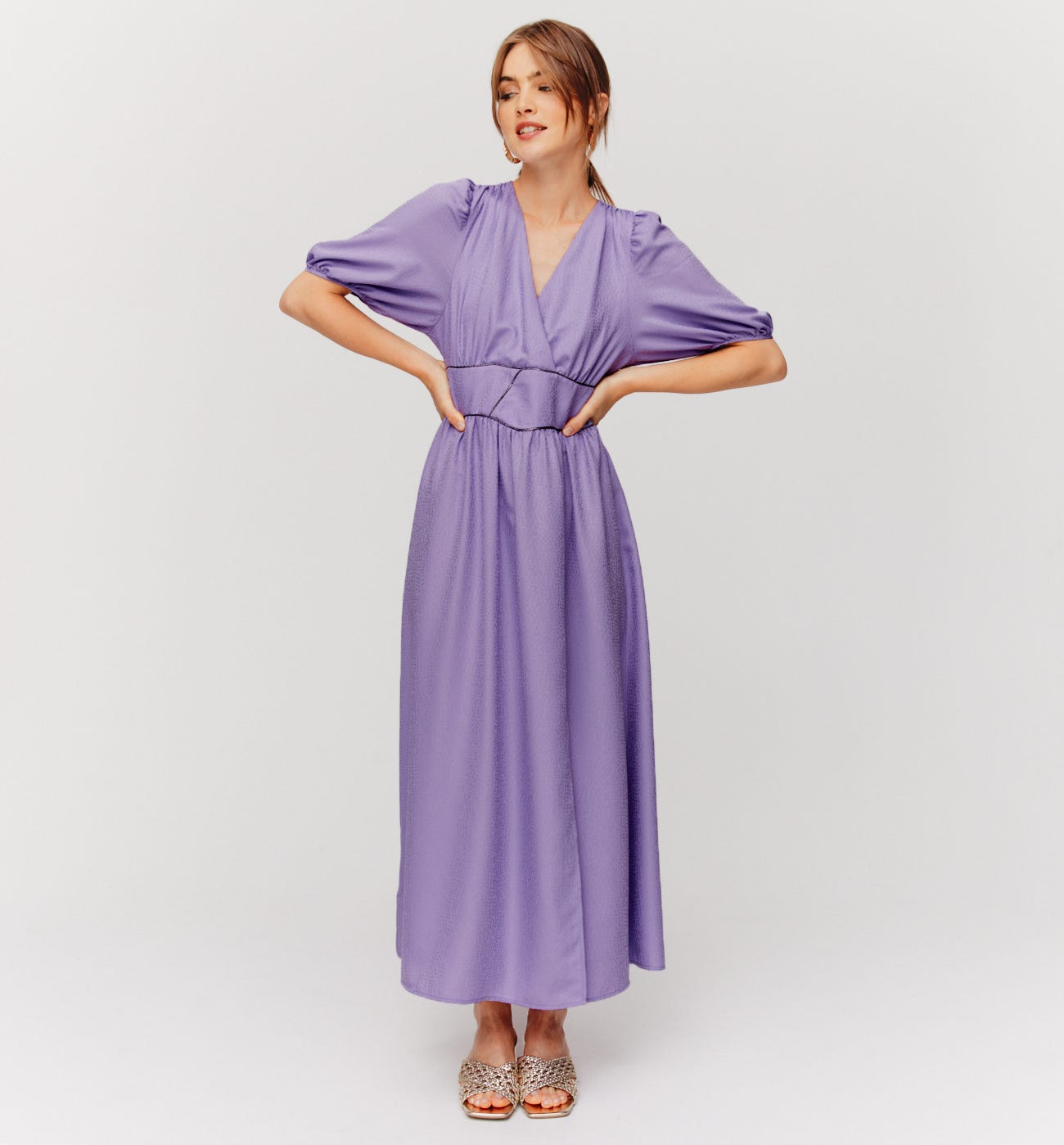 Vestido sedoso largo midi