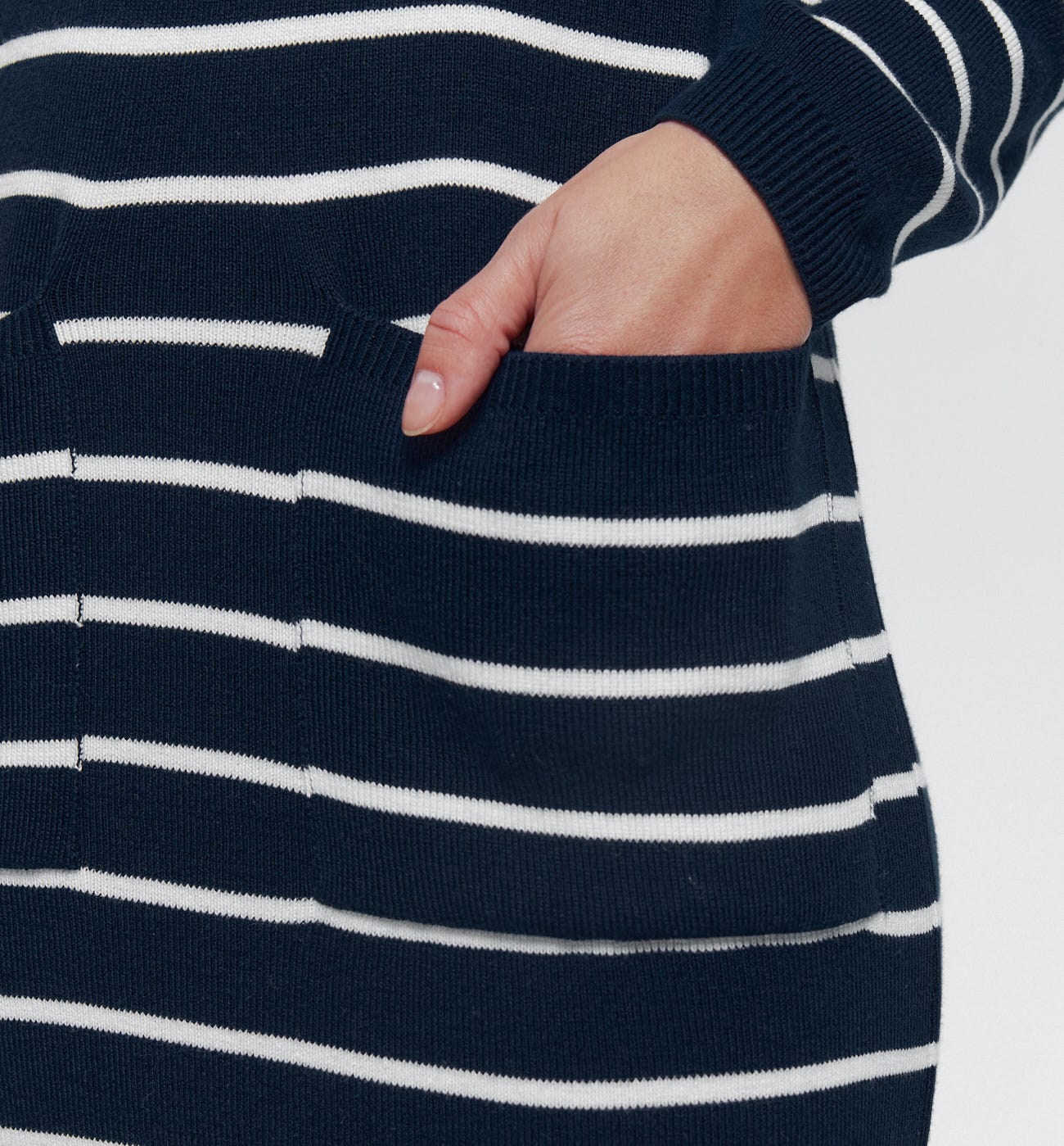Abito in maglia alla marinara