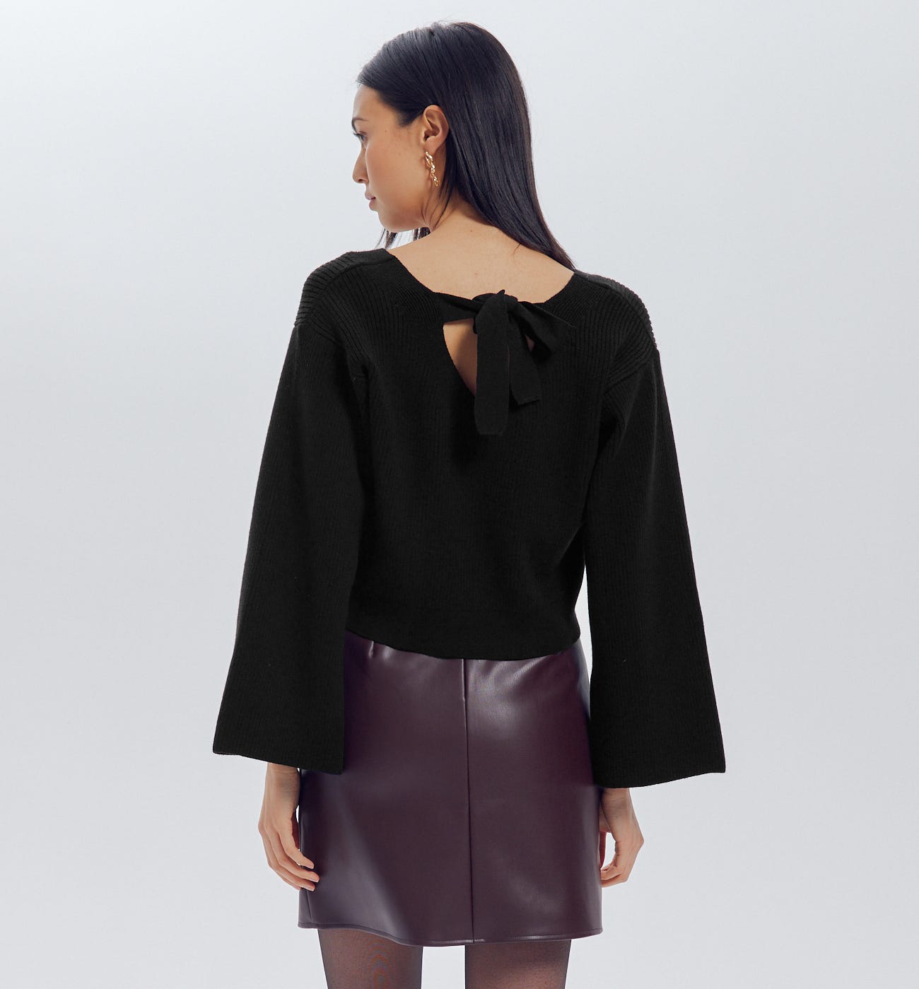 Maglia scollo a V fiocco retro