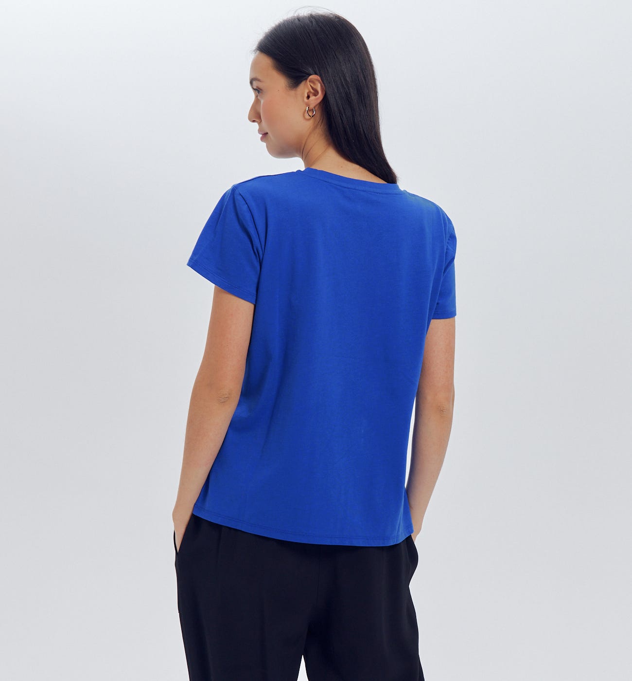 Camisera cuello joyas
