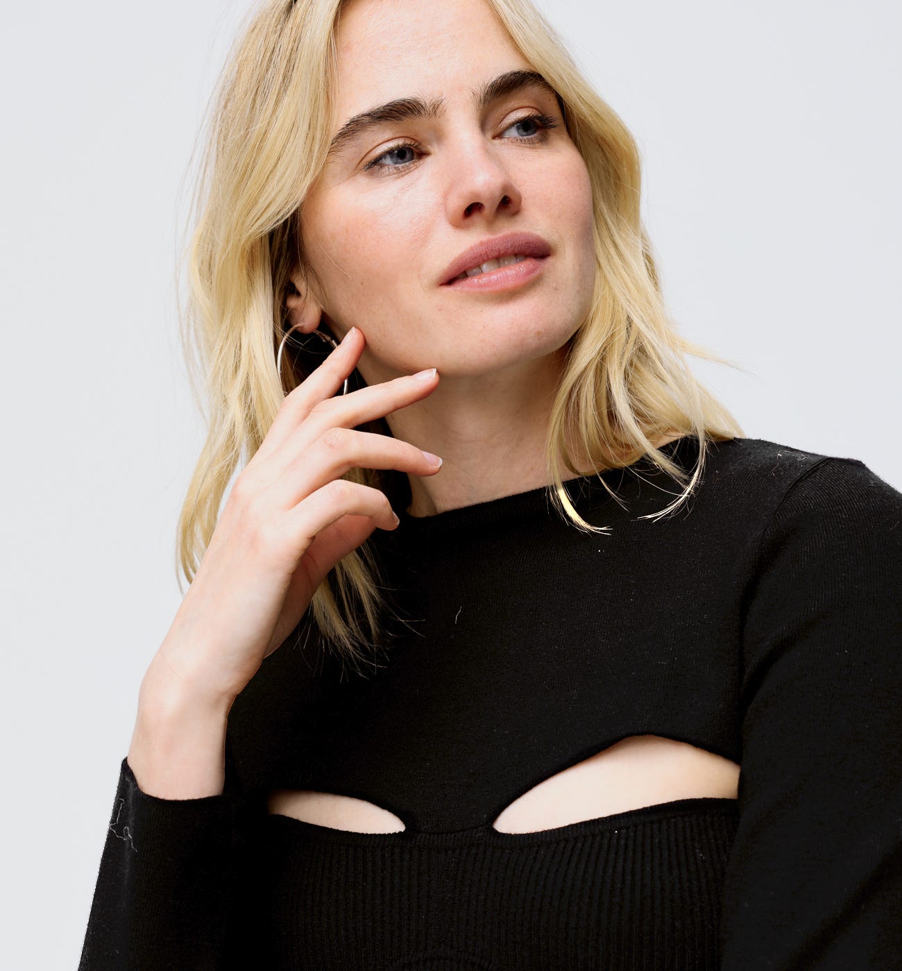 Maglia cropped cut out