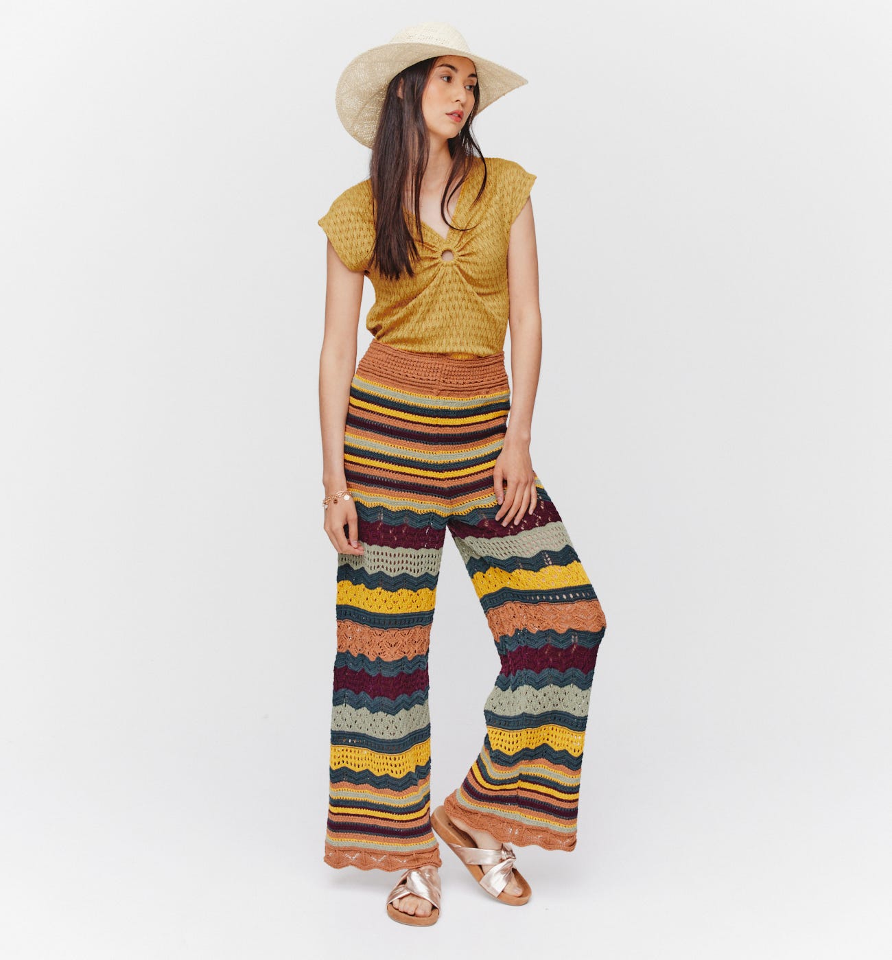 Top encaje escote anilla