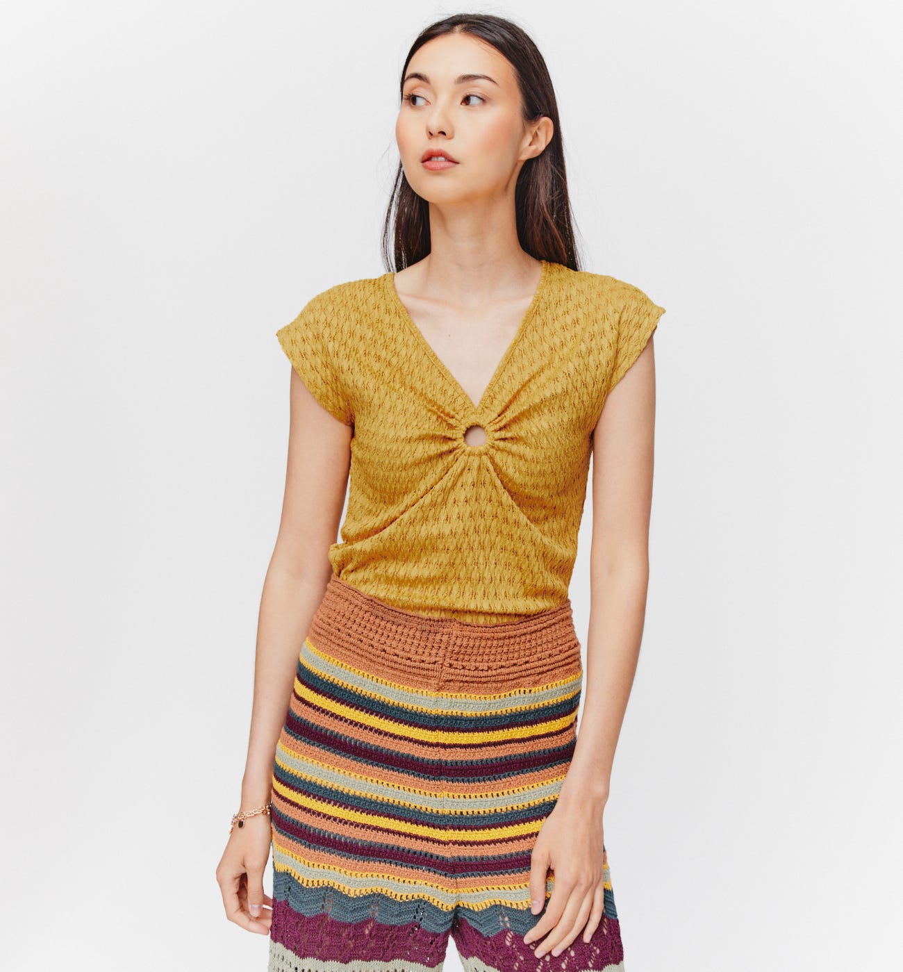 Top encaje escote anilla