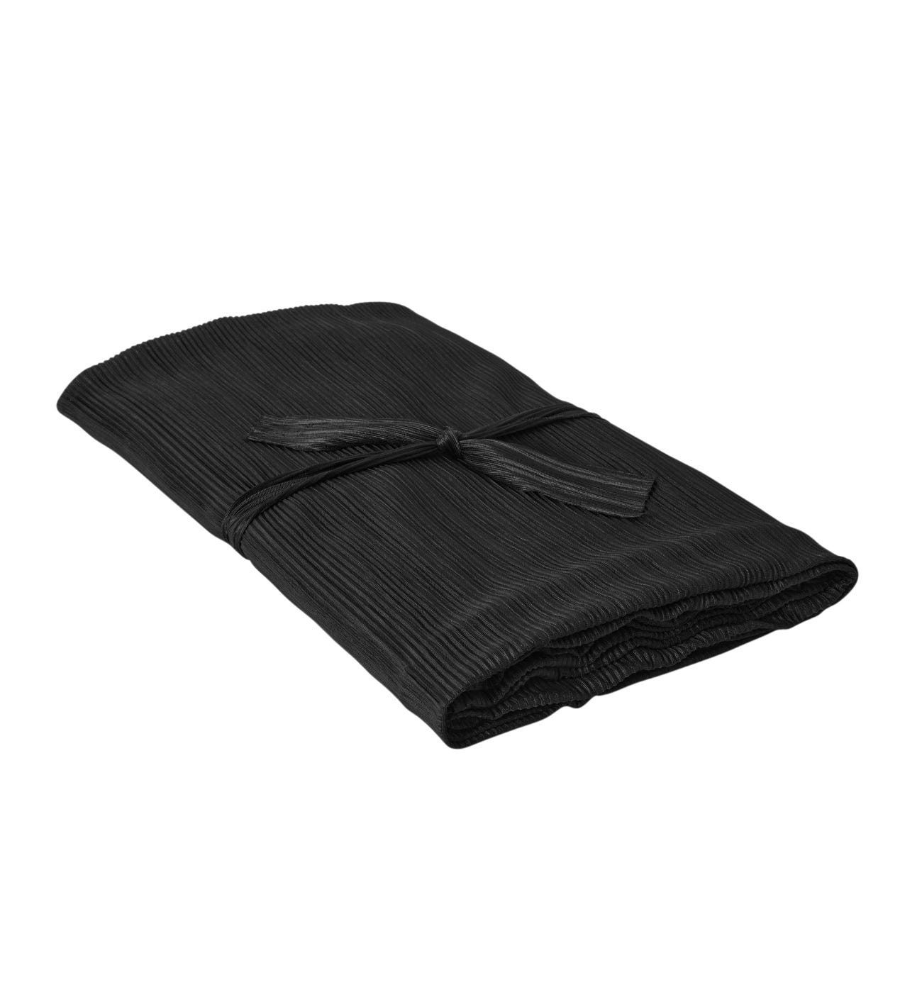 Coupon de tissu plissé satiné