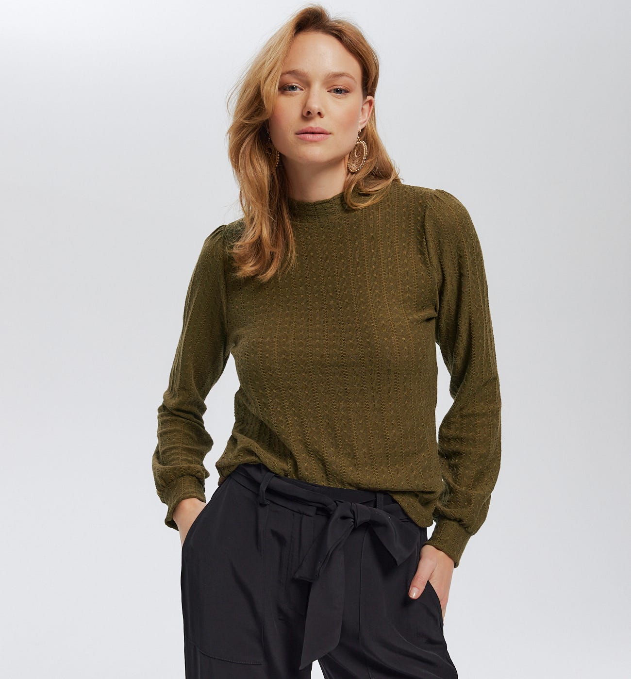 Pull fin en maille ajourée