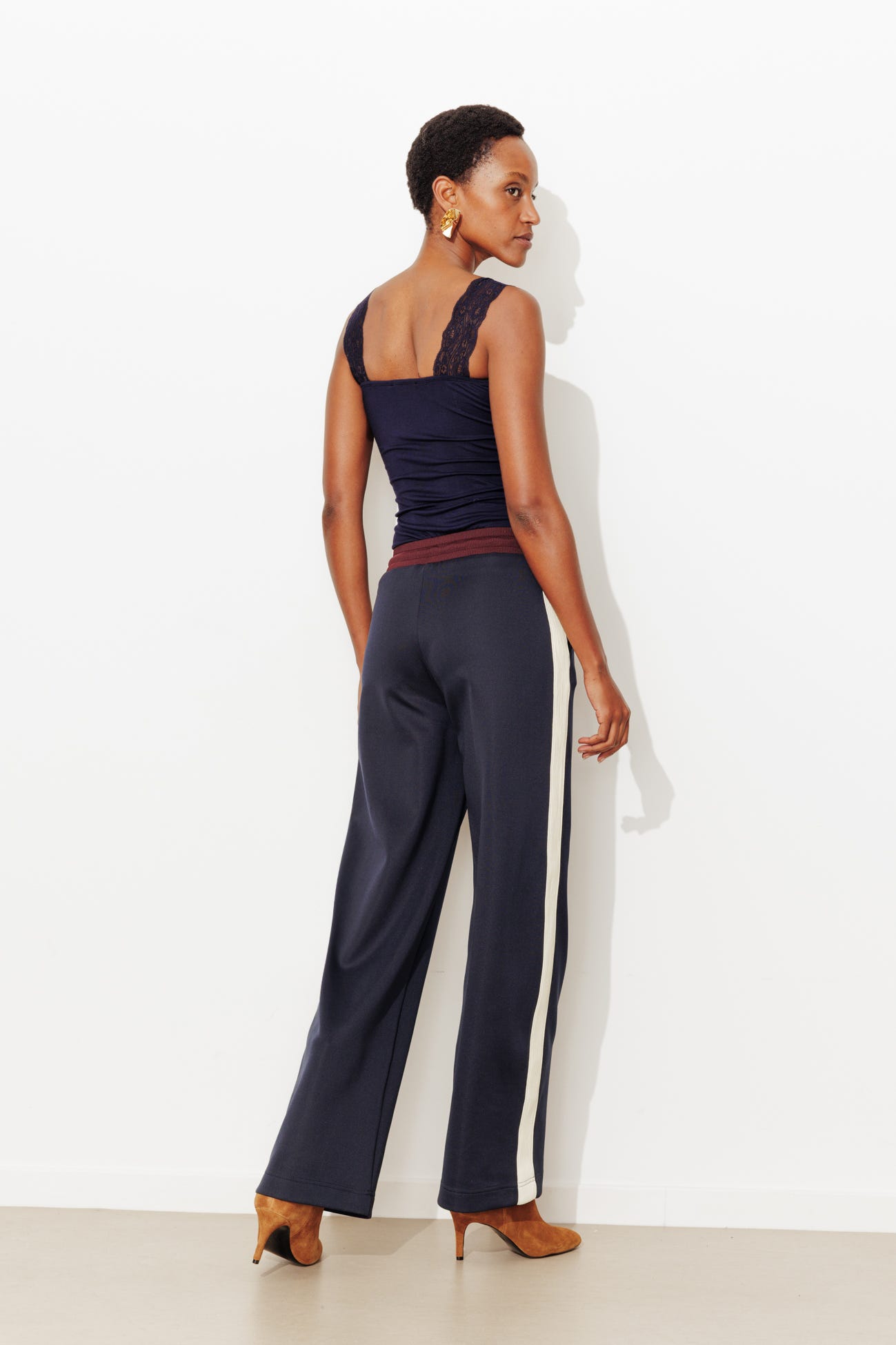 Top à bretelles en dentelle