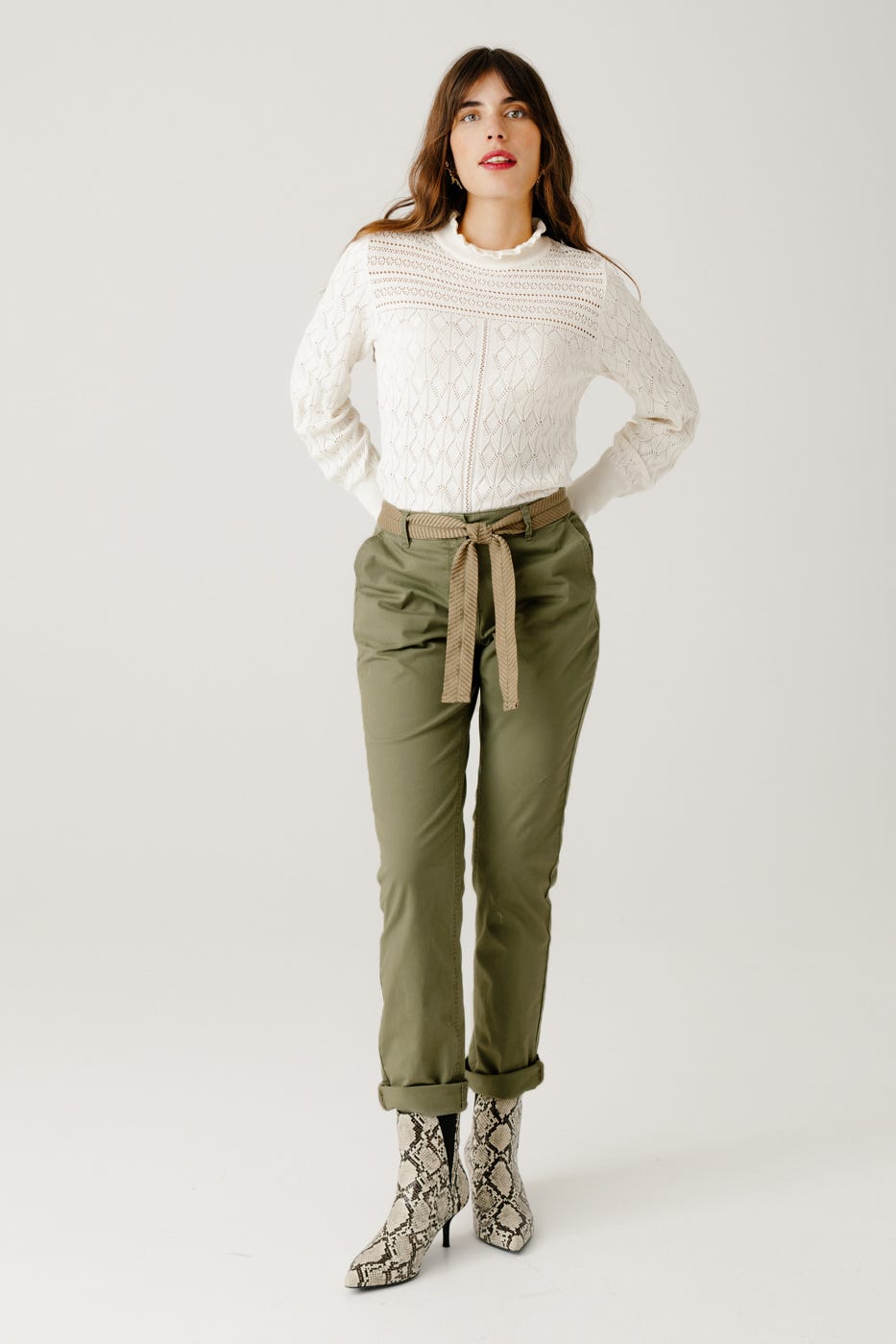 Pantaloni chino con cintura