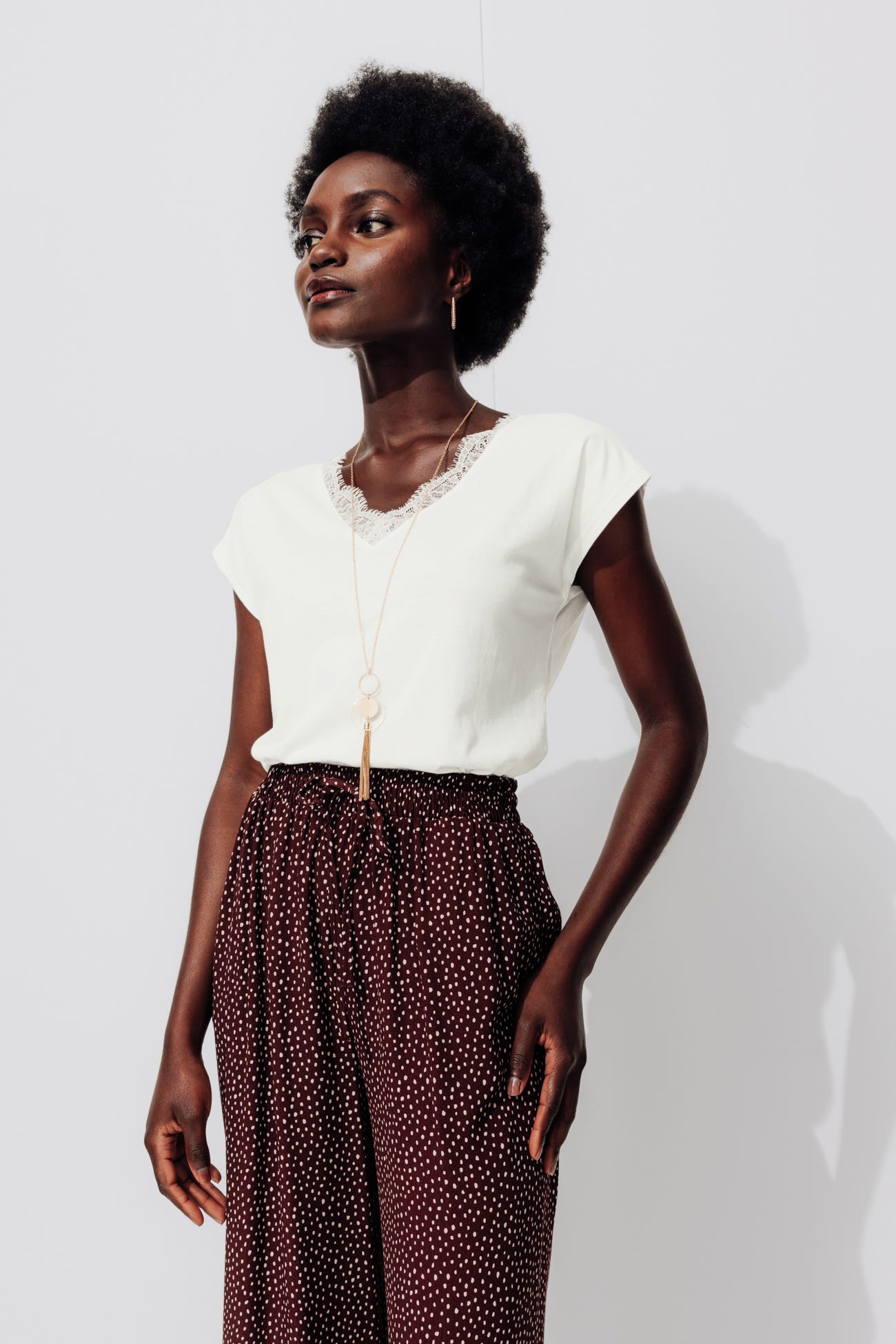 Koszulka damska z koronką