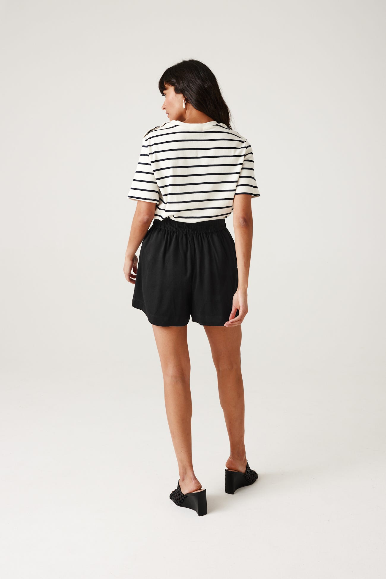 Shorts + cintura a tinta unita