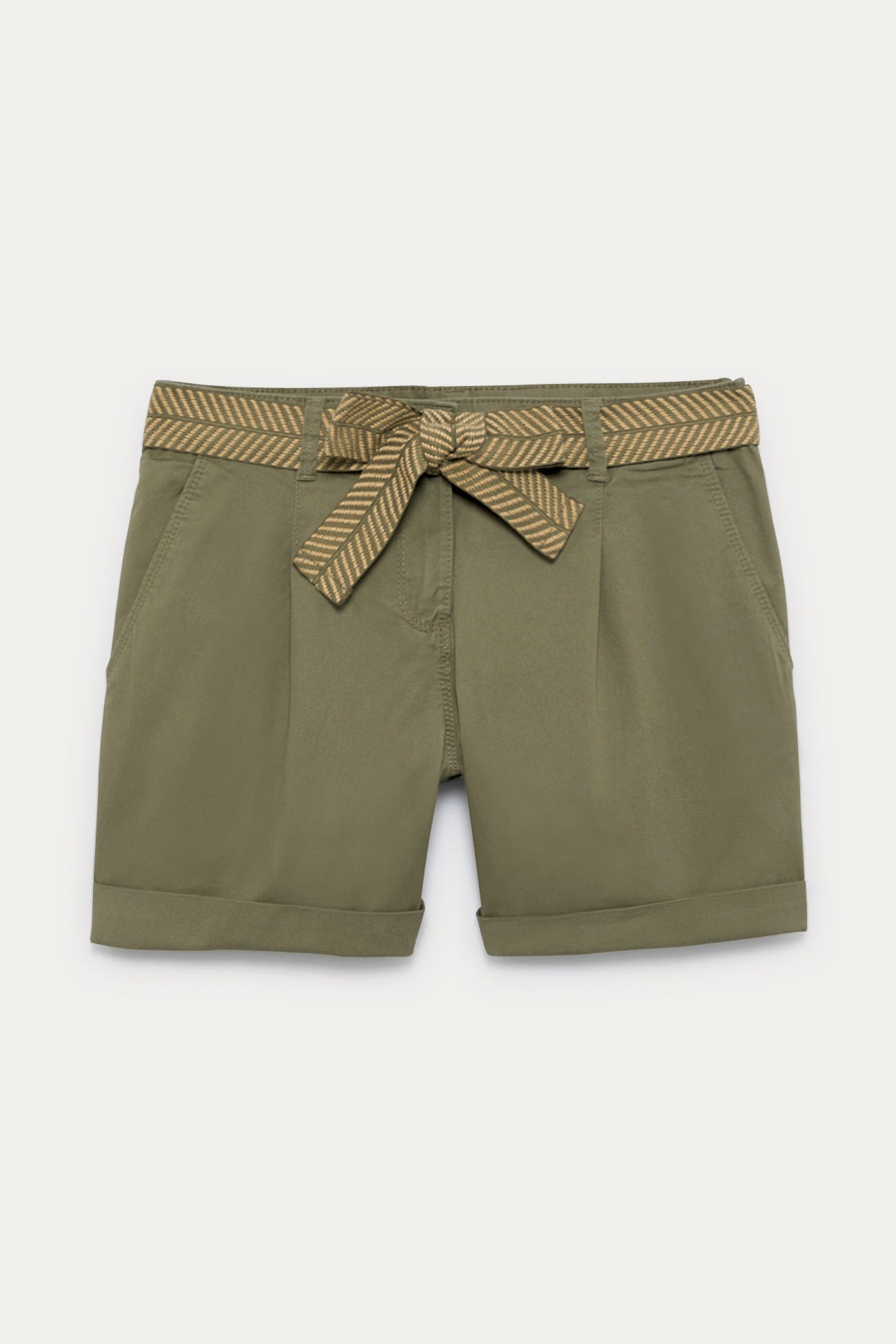 Short à pinces ceinturé