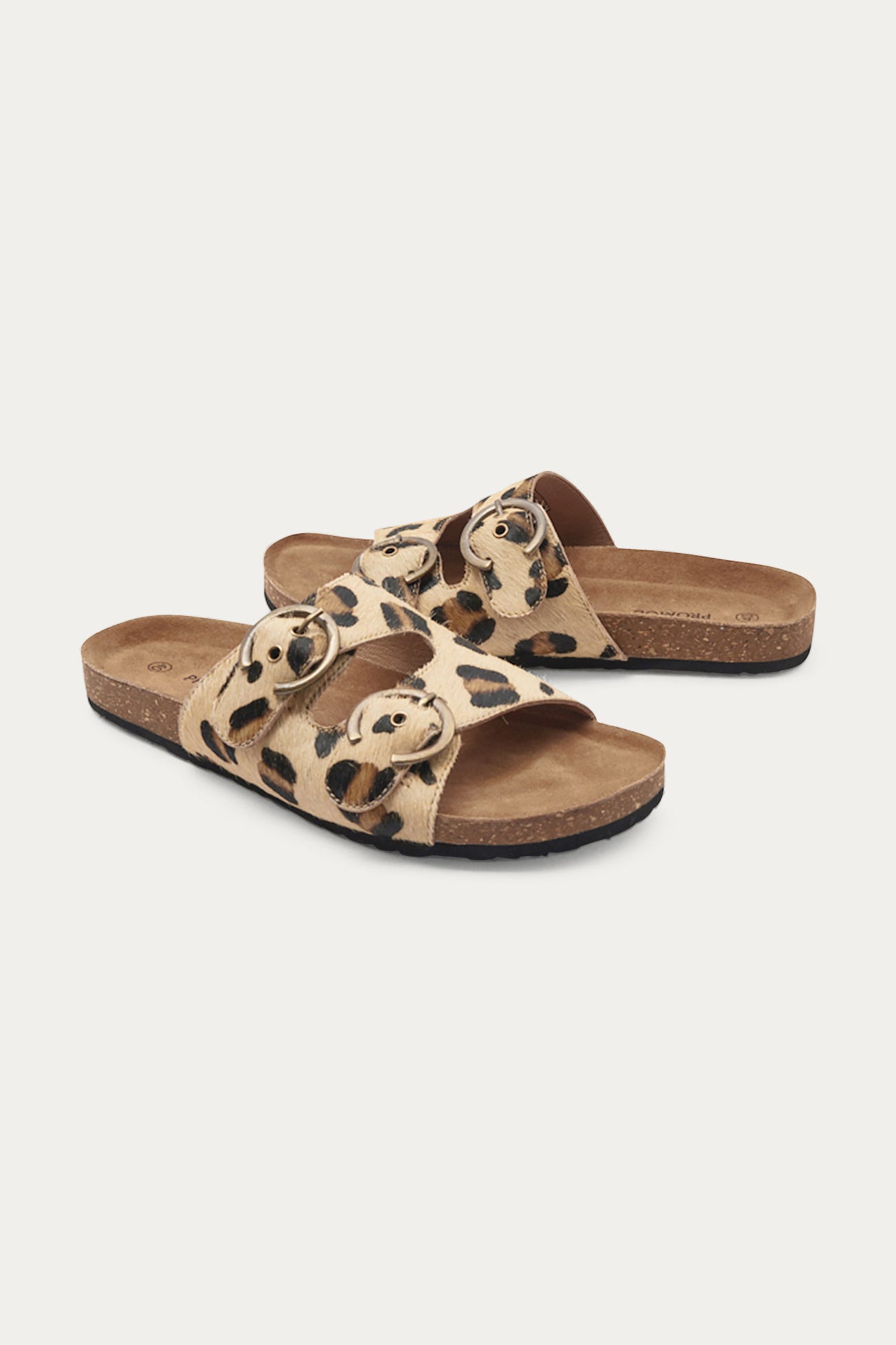 Sandały w panterkę