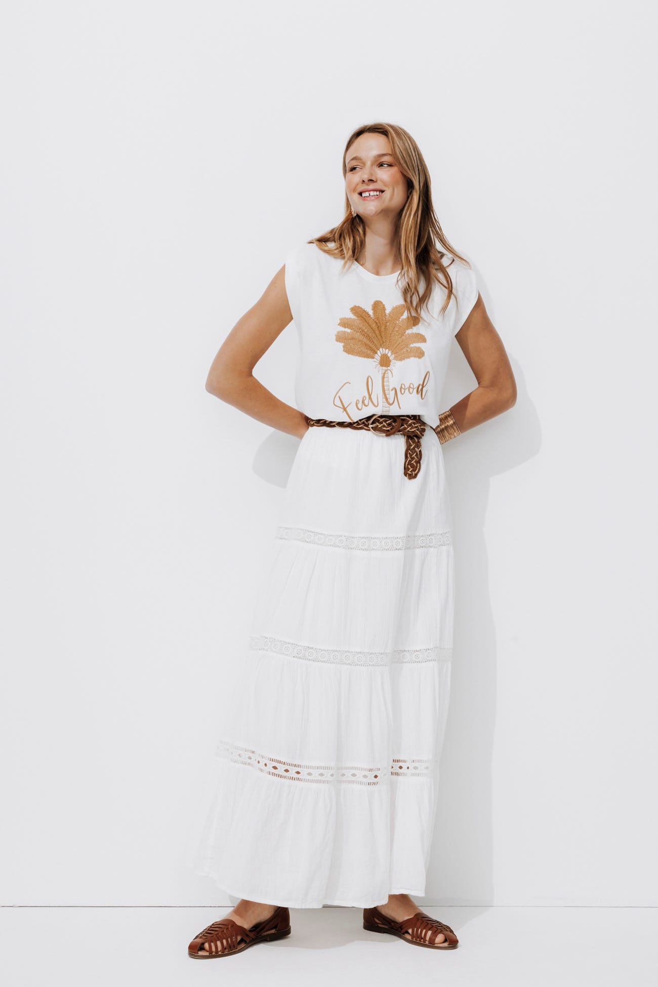 T-shirt brodé Femme