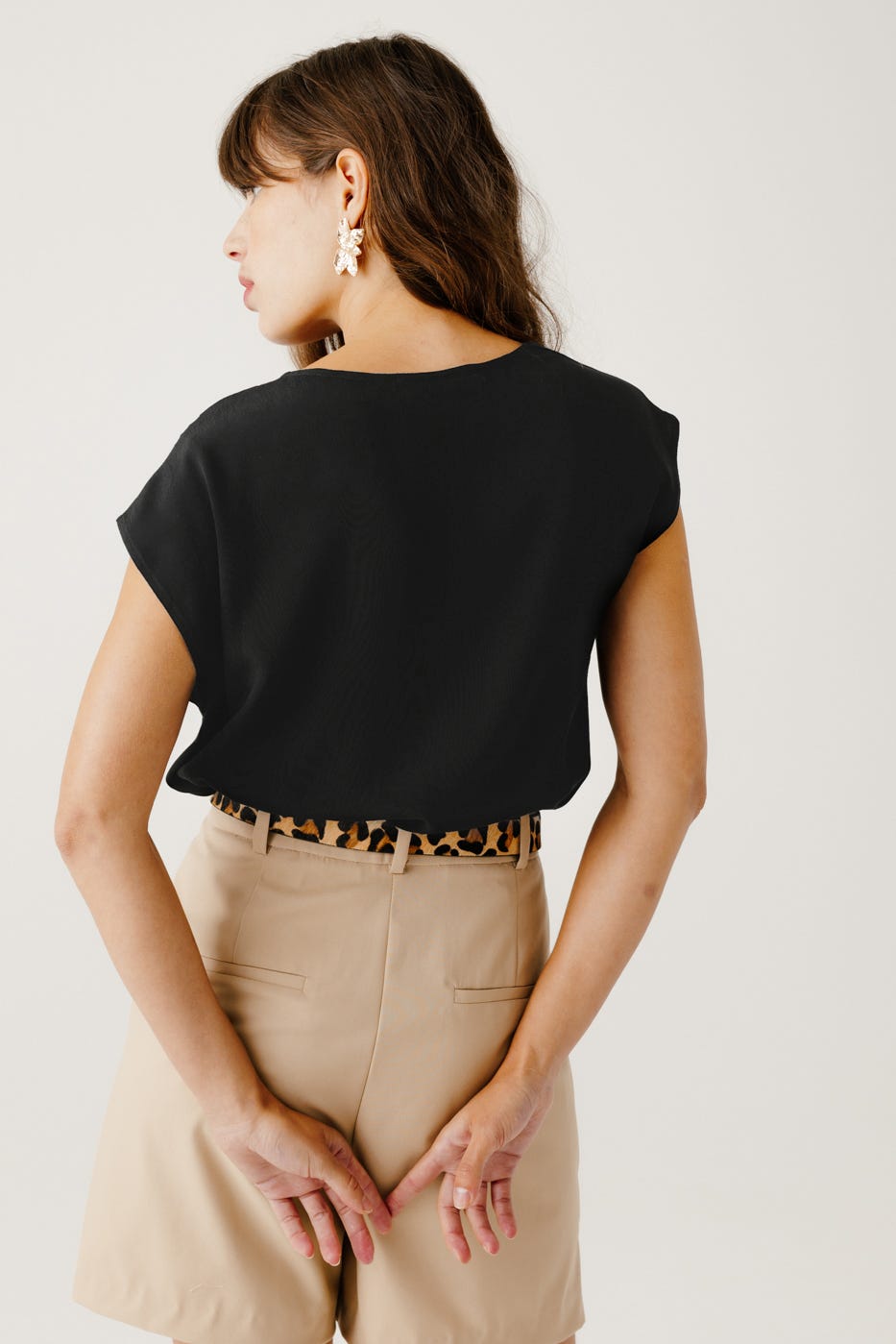 Top mit Spitzendetails