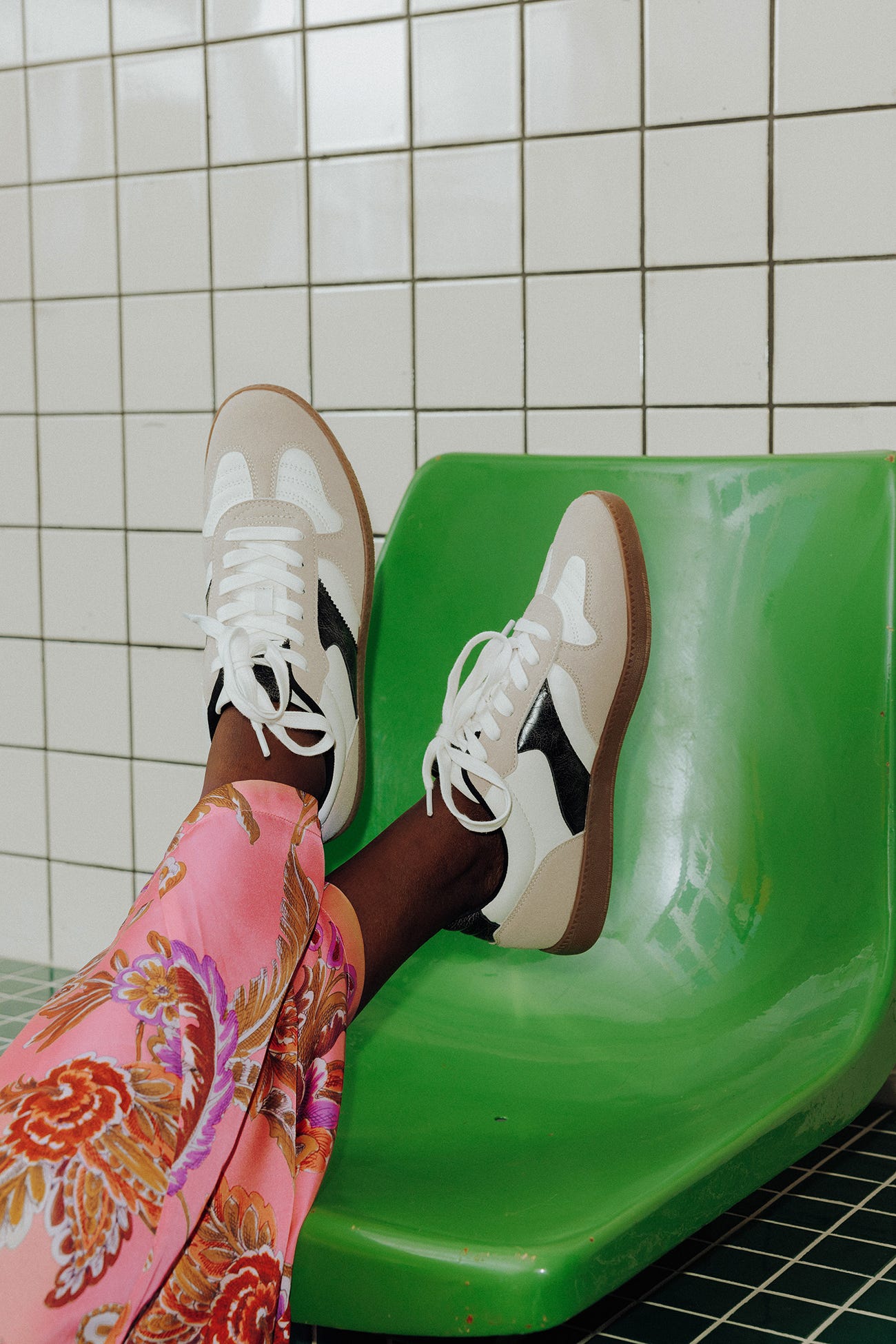 Dreifarbige Sneakers