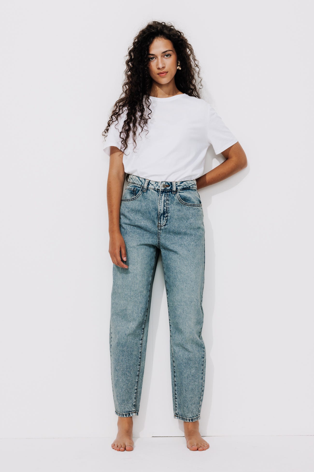 High-waist balloon jeans
