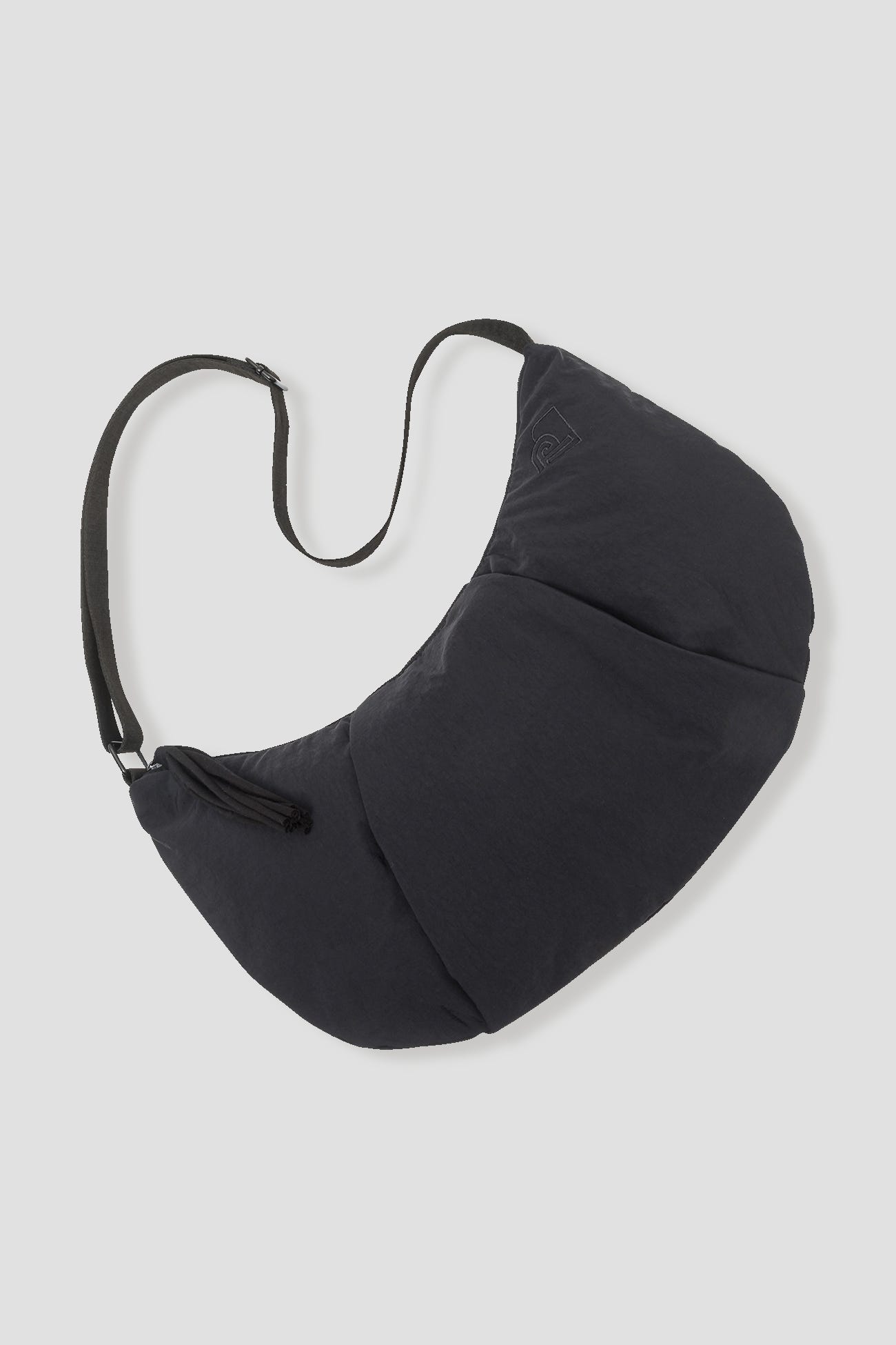 Half-moon canvas bag