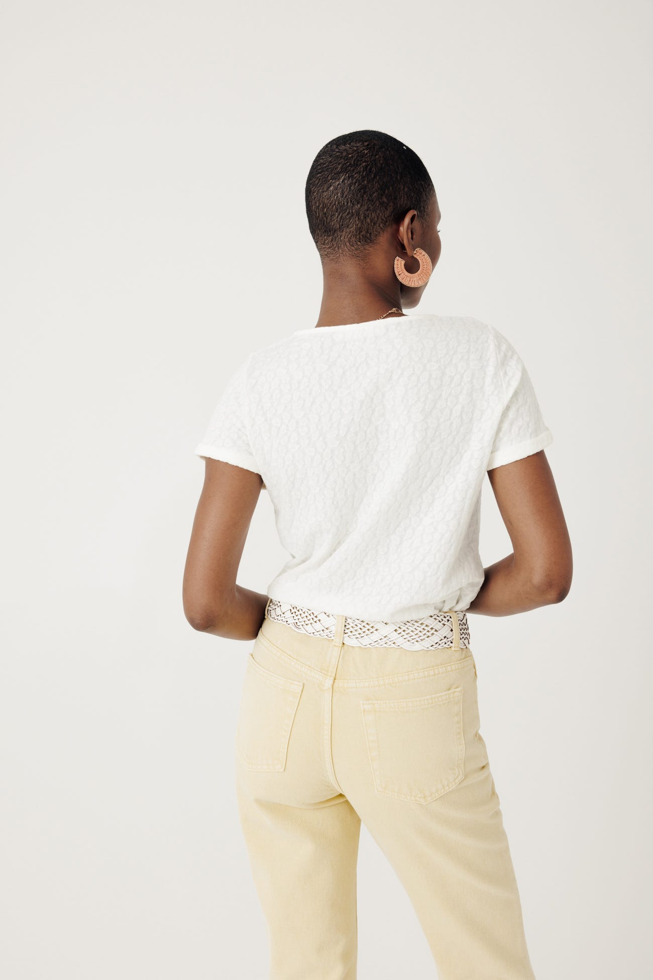 Camiseta fantasía cuello pico