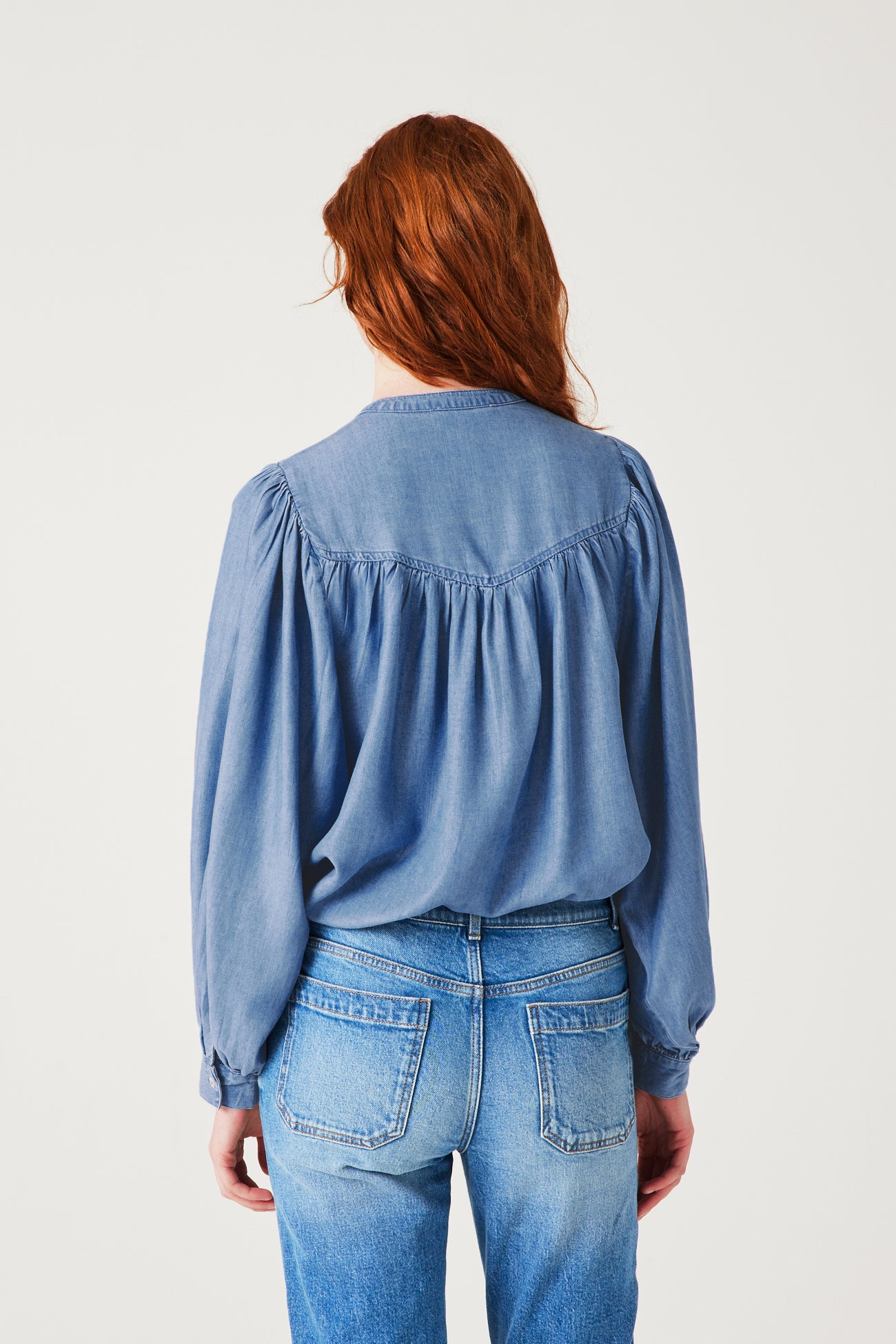 Chemisier Brodé Blanc Neuf Taille 44 - Style Chic Et Féminin, Sans Marque
