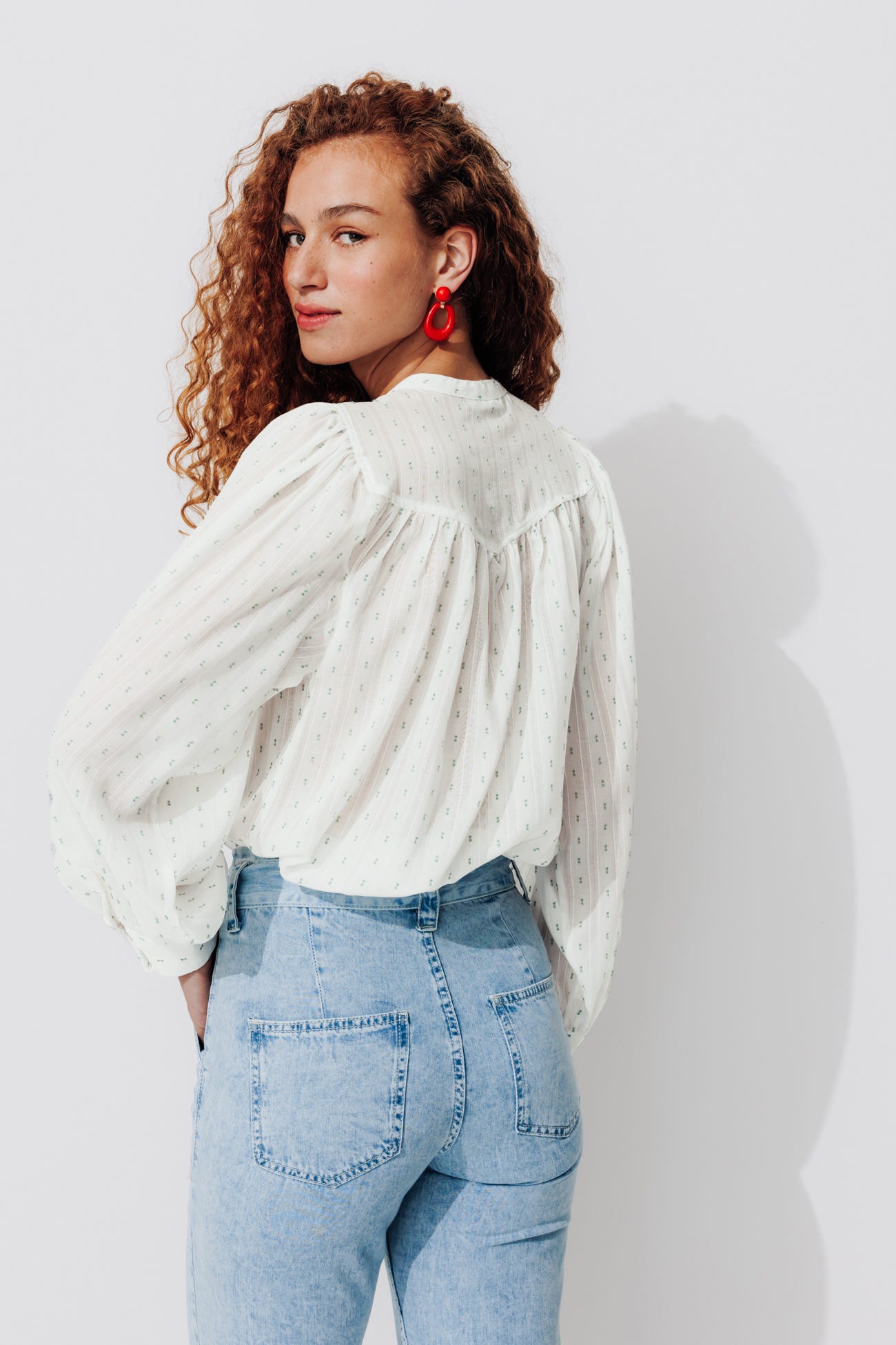 Camicia manica a sbuffo