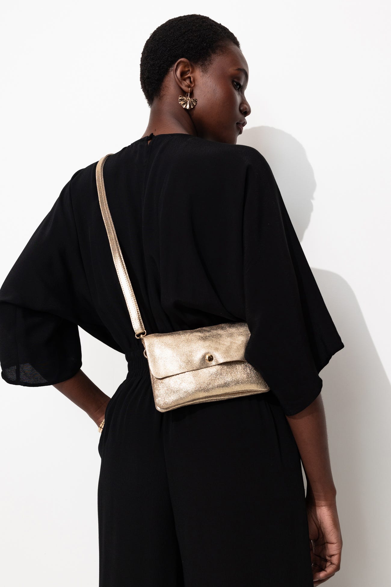 Glitzerndes Ledertäschchen