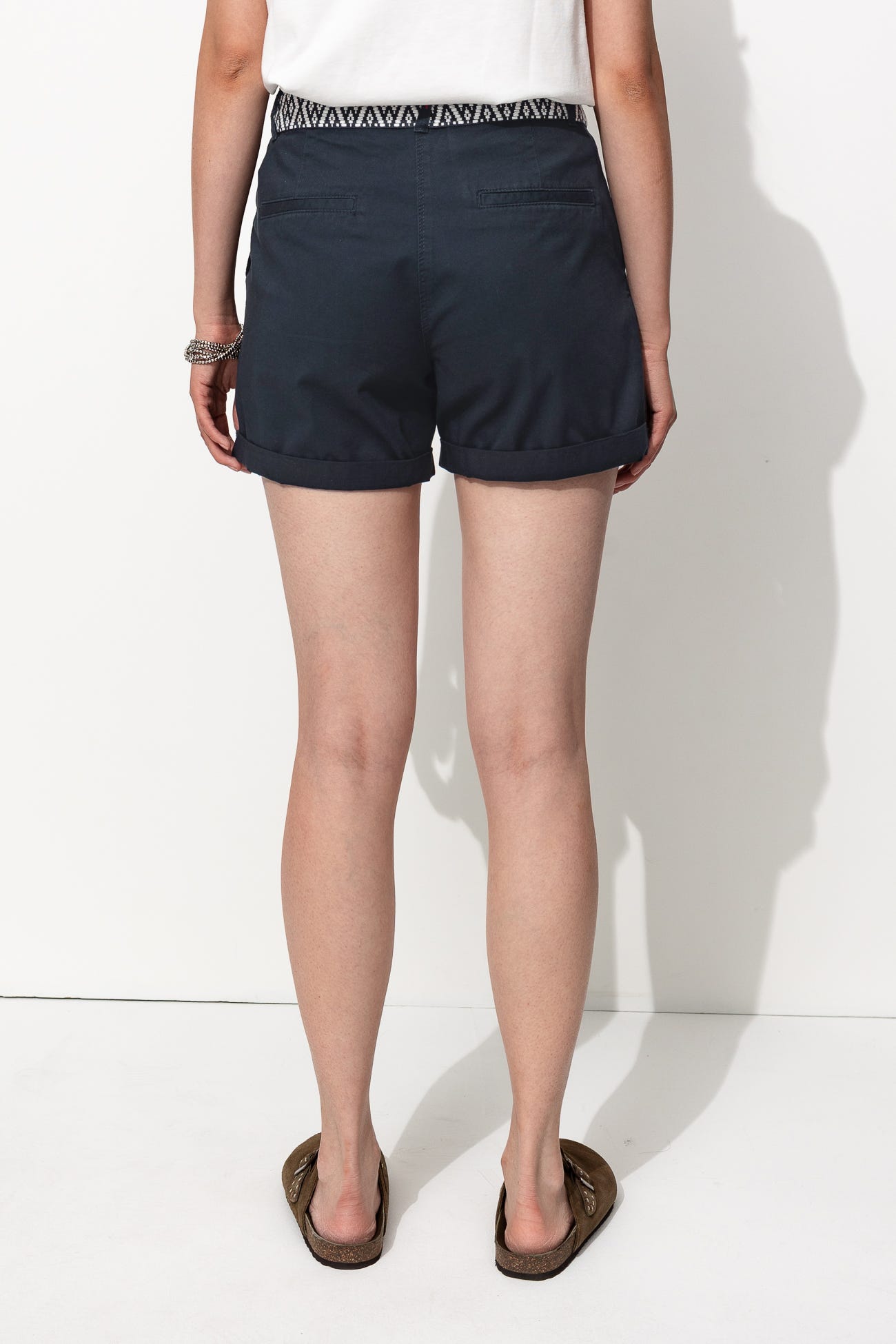 Shorts con le pince + cintura